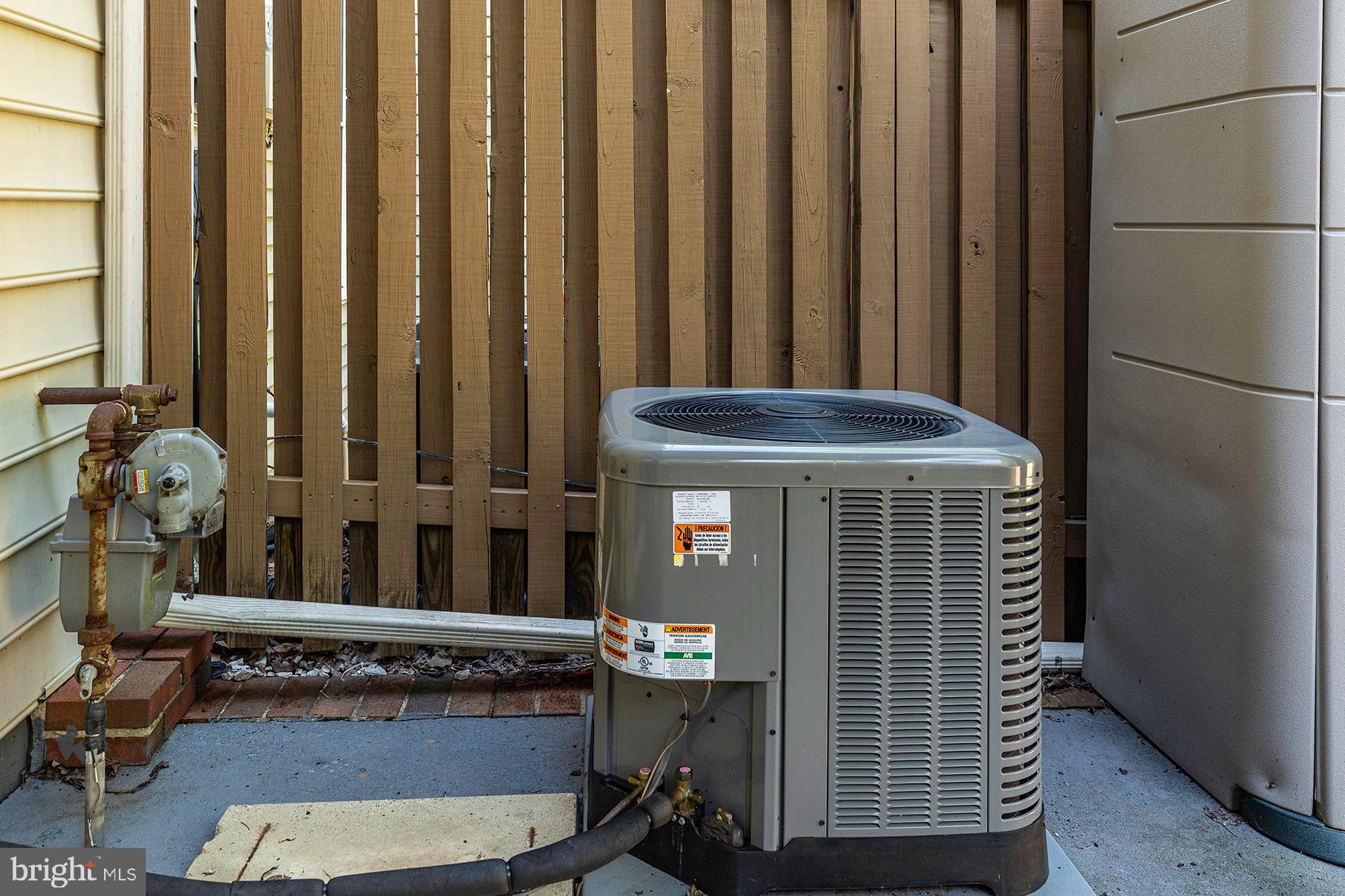 LONDON TOWN WEST - Residential