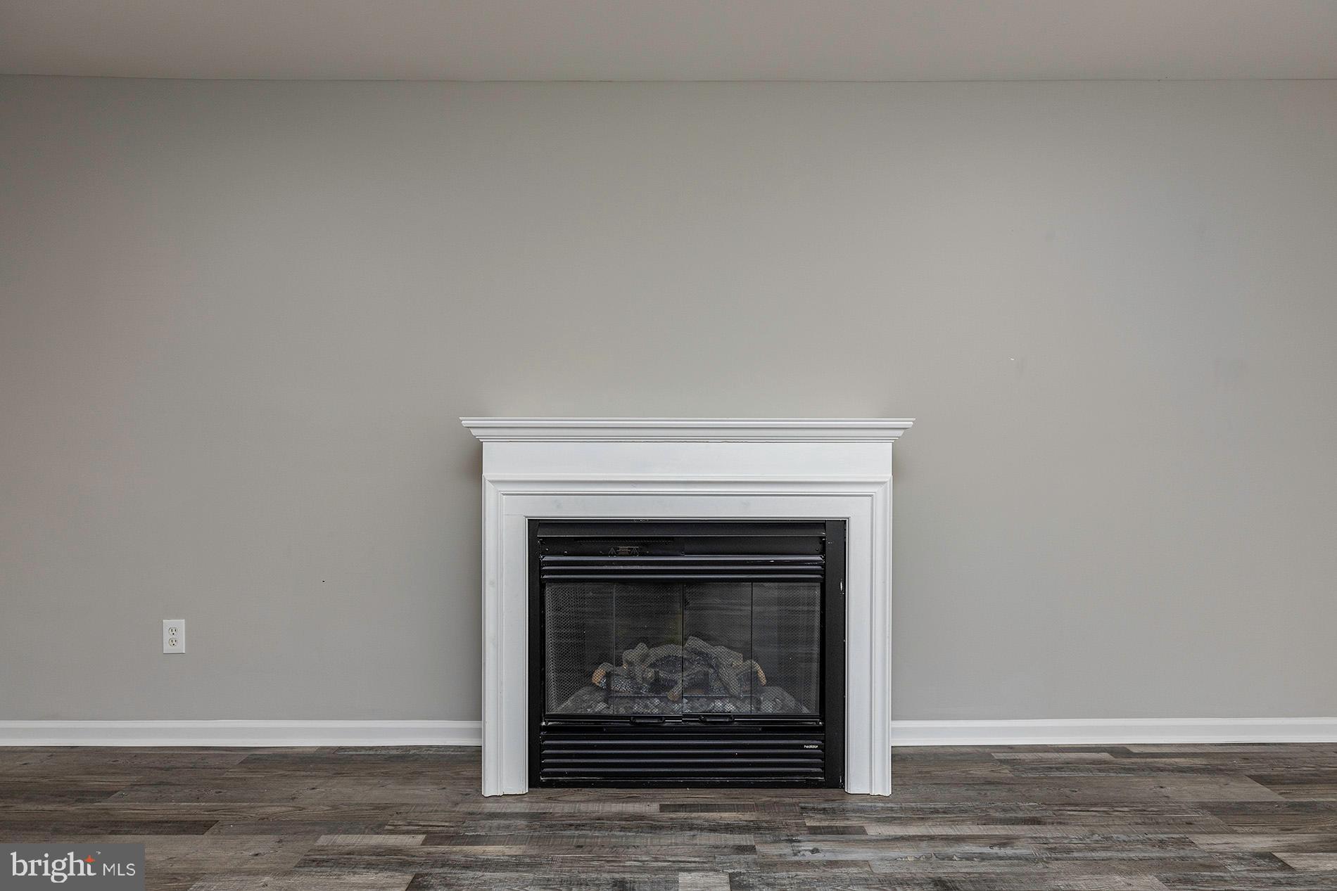 LONDON TOWN WEST - Residential