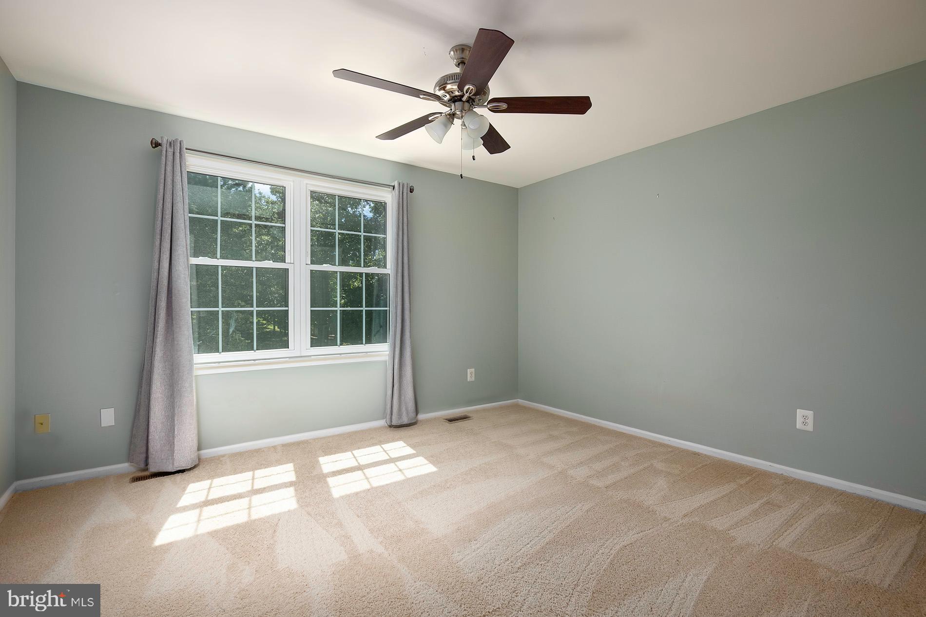 LONDON TOWN WEST - Residential