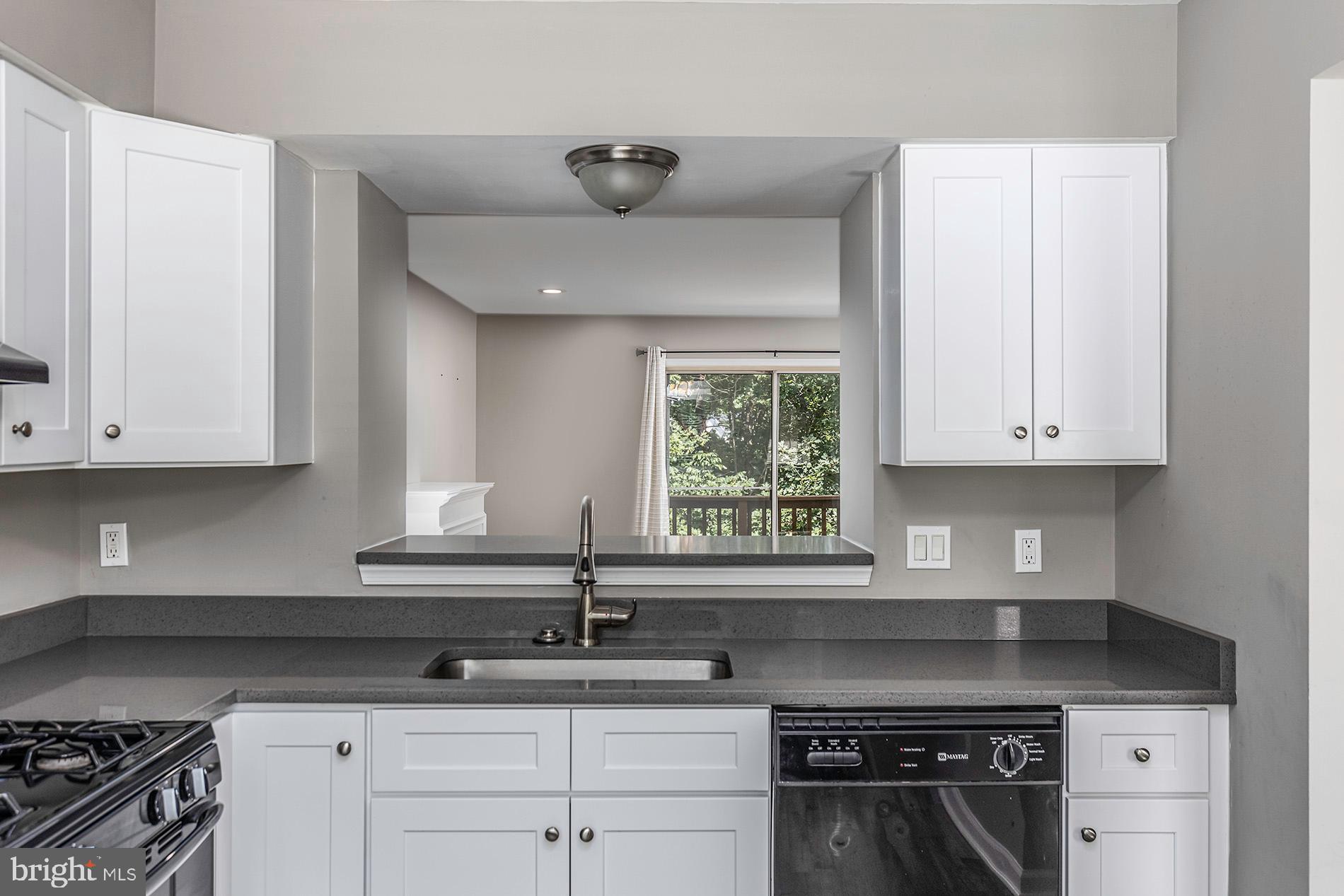 LONDON TOWN WEST - Residential