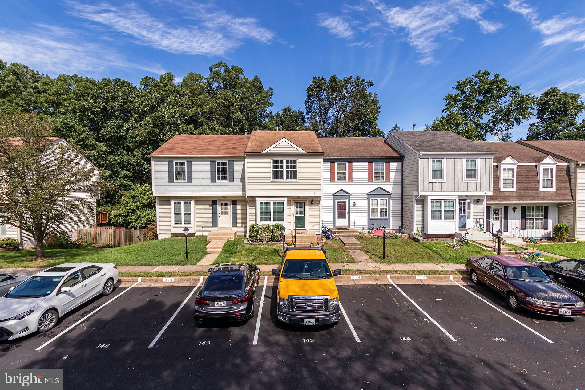 LONDON TOWN WEST - Residential