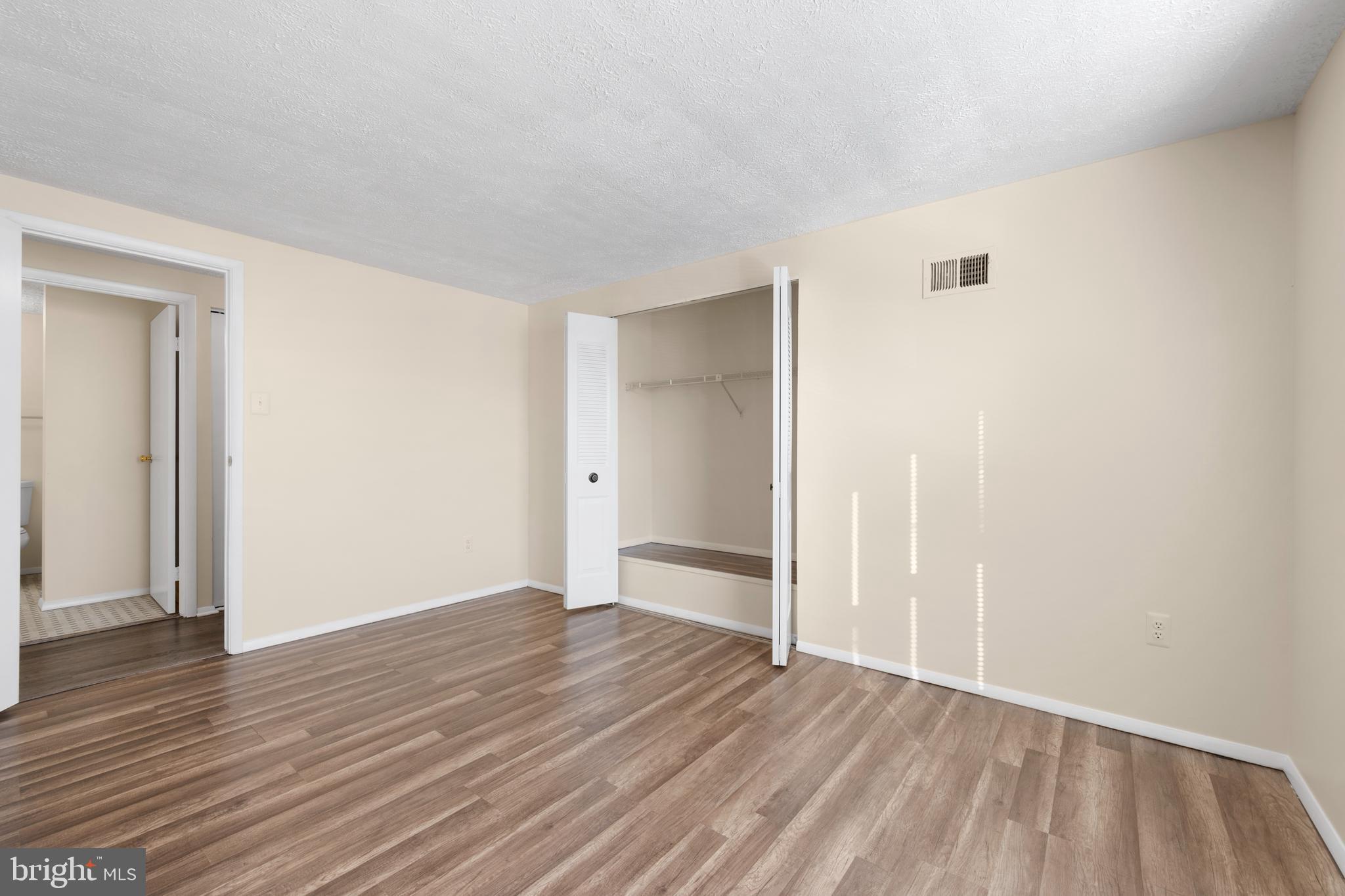 DAMASCUS GARDENS - Residential Lease