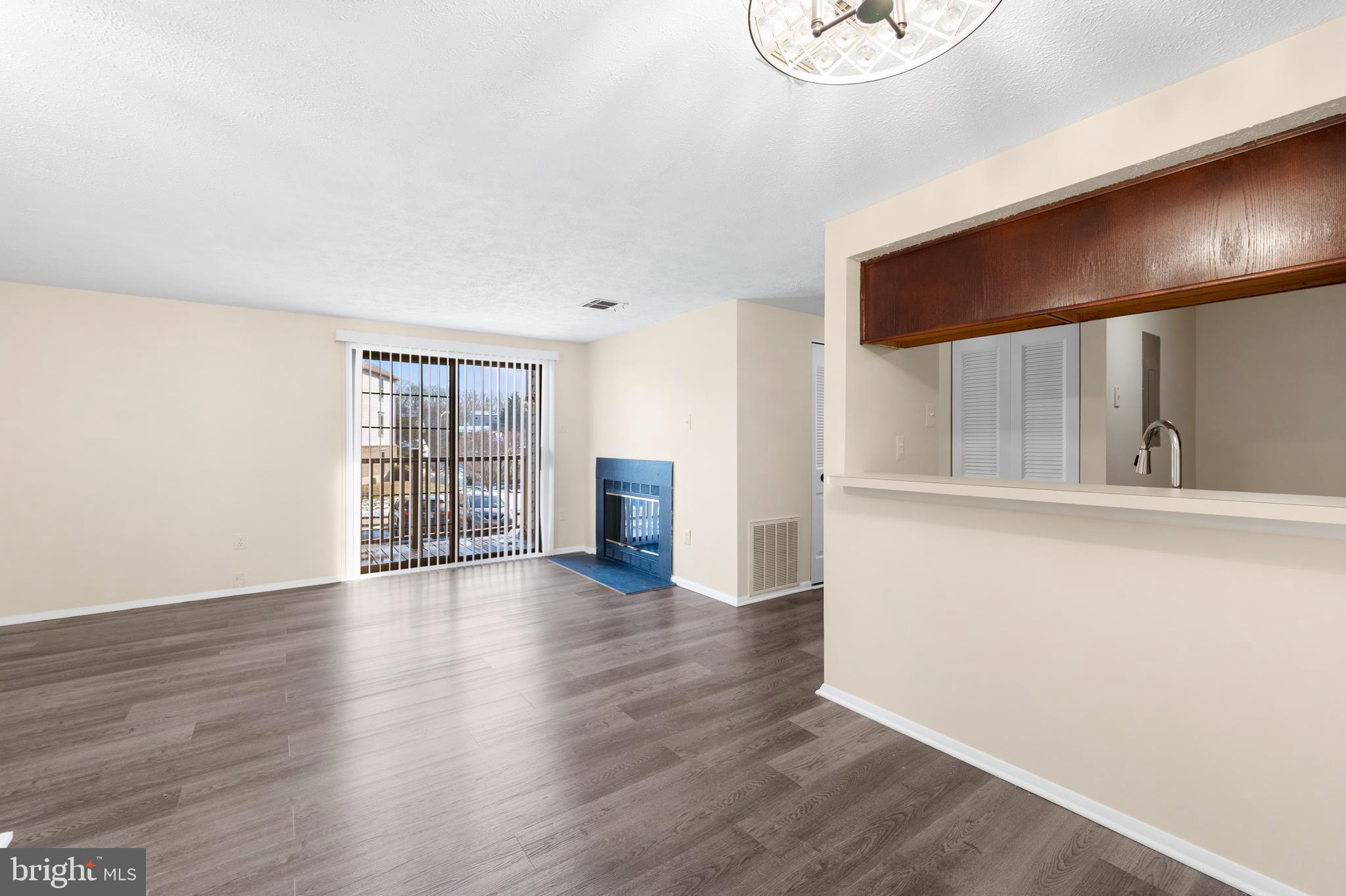 DAMASCUS GARDENS - Residential Lease