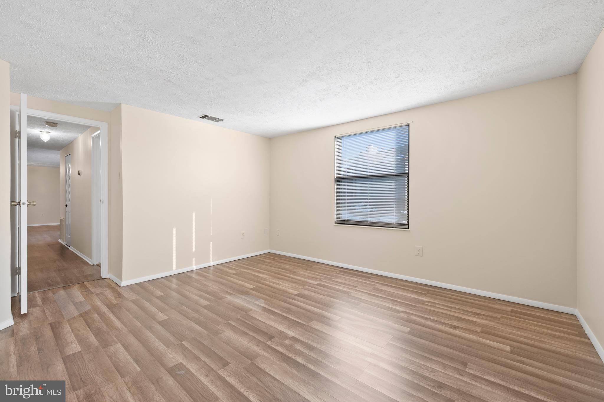 DAMASCUS GARDENS - Residential Lease