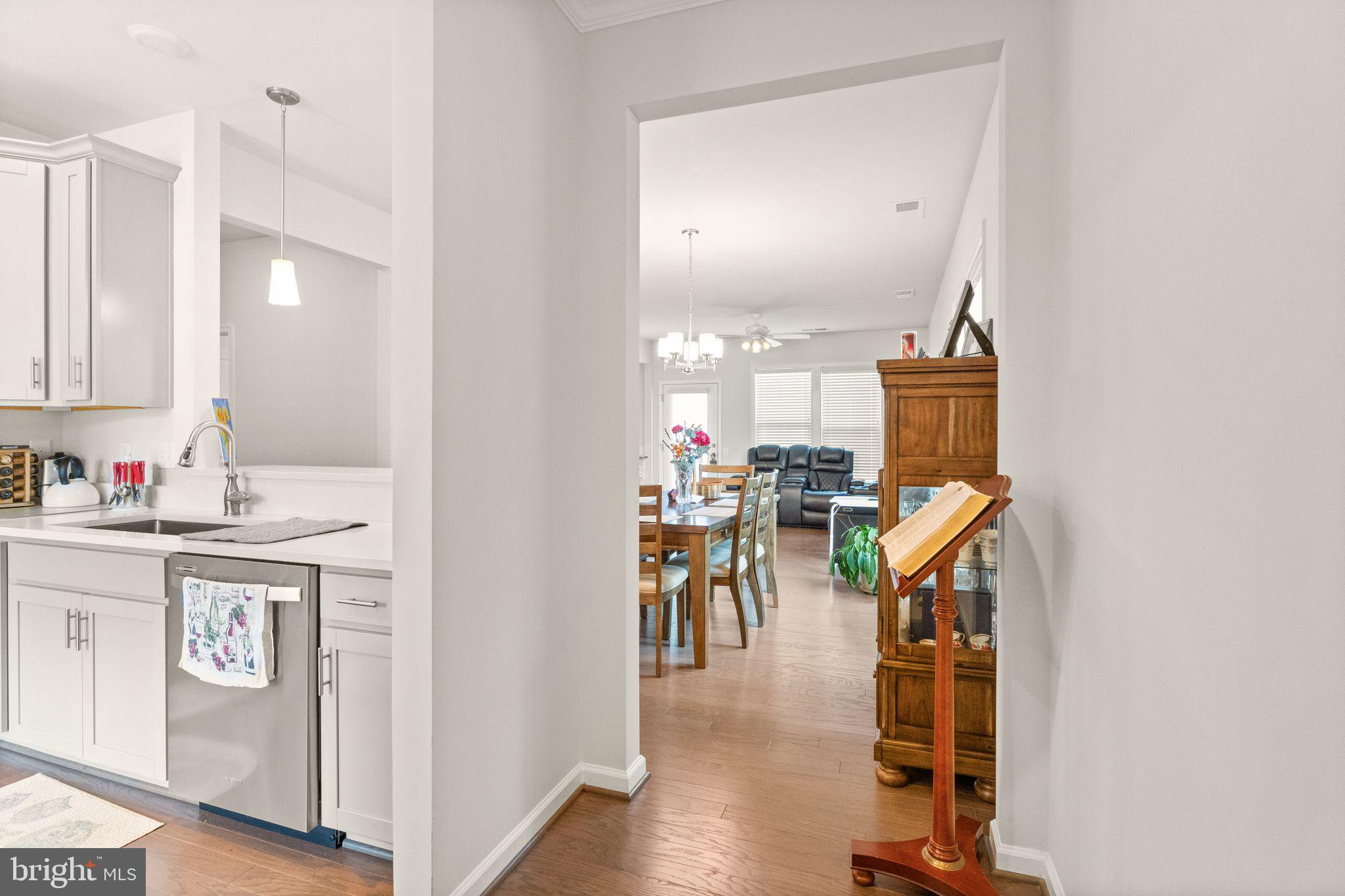 16136 PINK POPPY WAY
