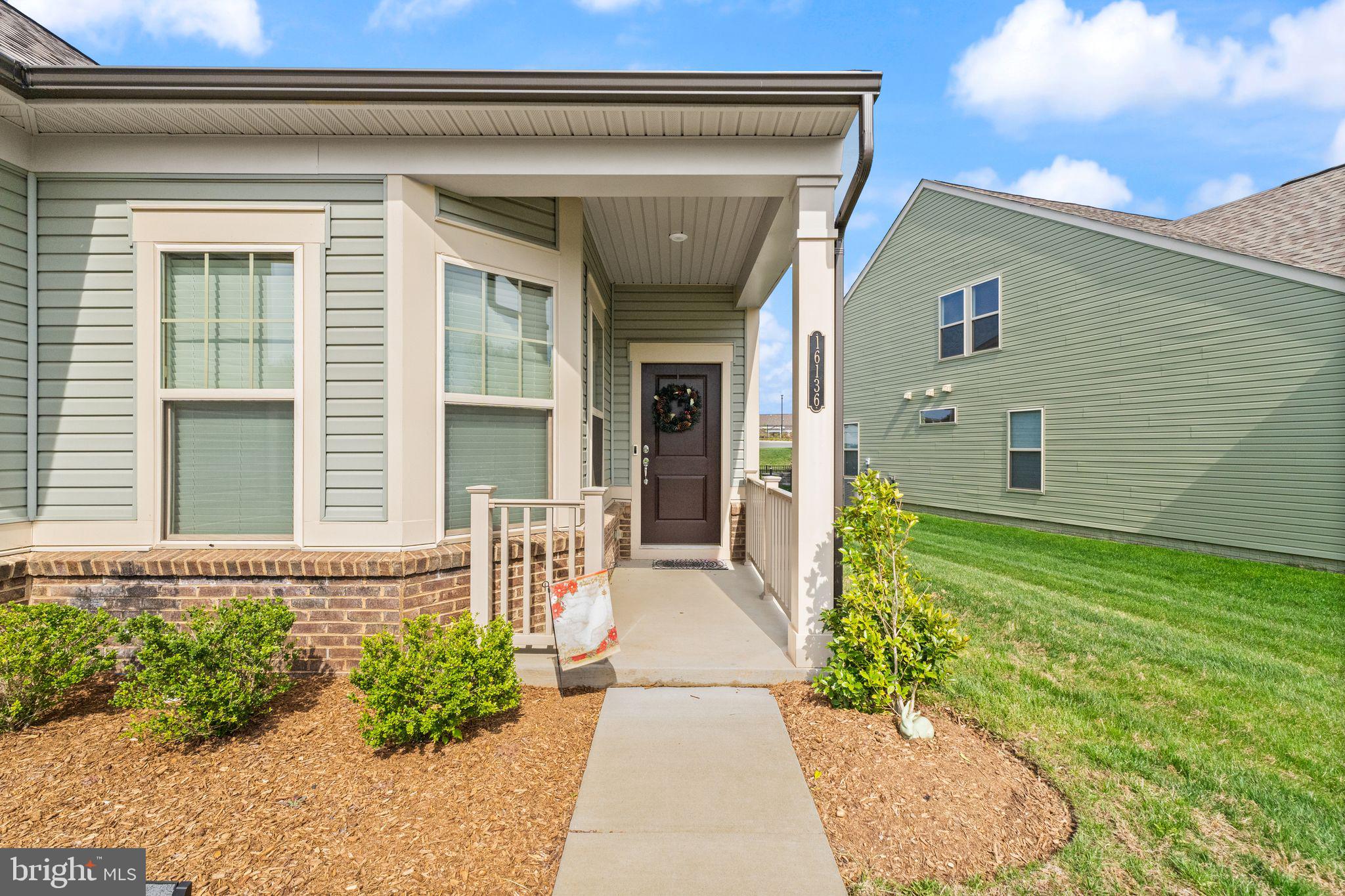 16136 PINK POPPY WAY