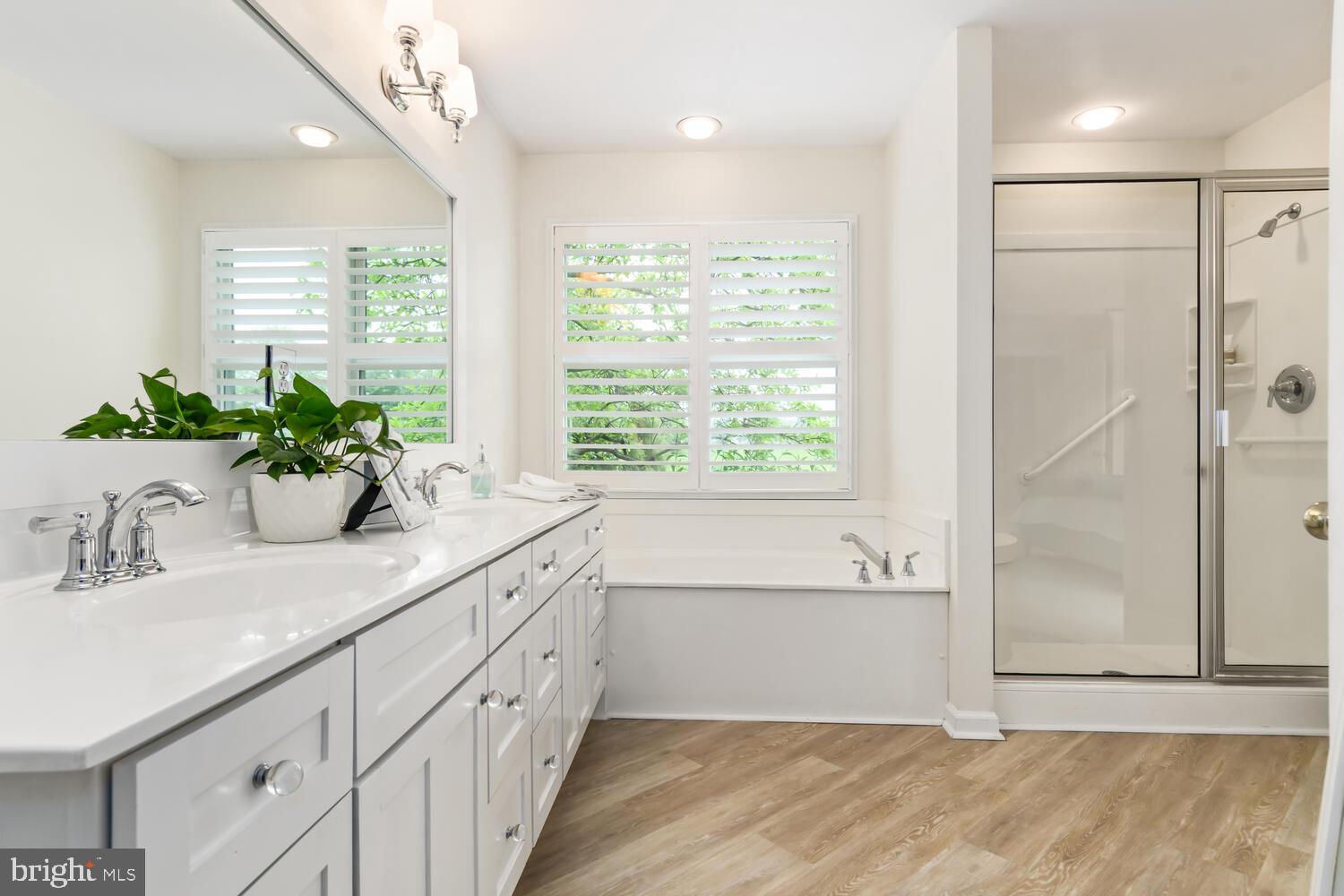 EASTON CLUB - Residential