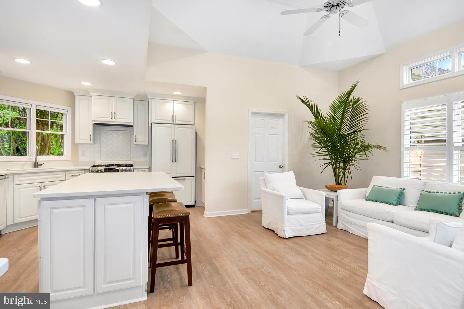 EASTON CLUB - Residential