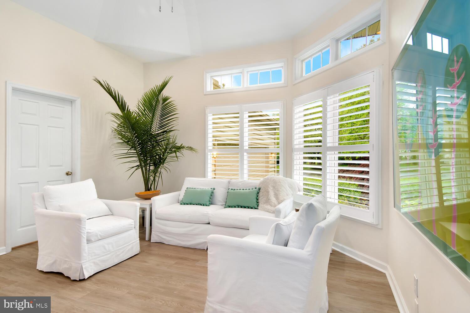 EASTON CLUB - Residential