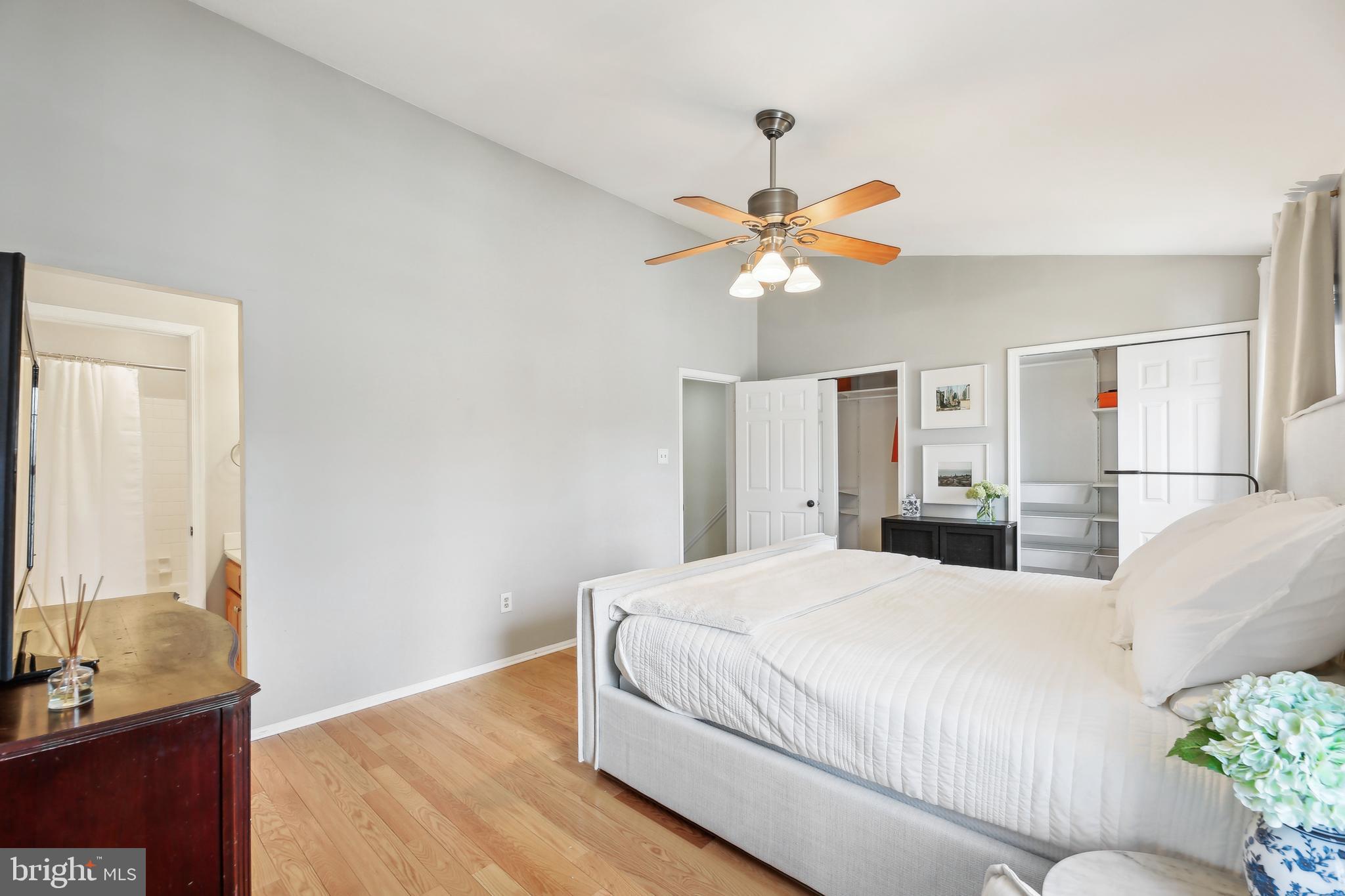 STONEGATE - Residential