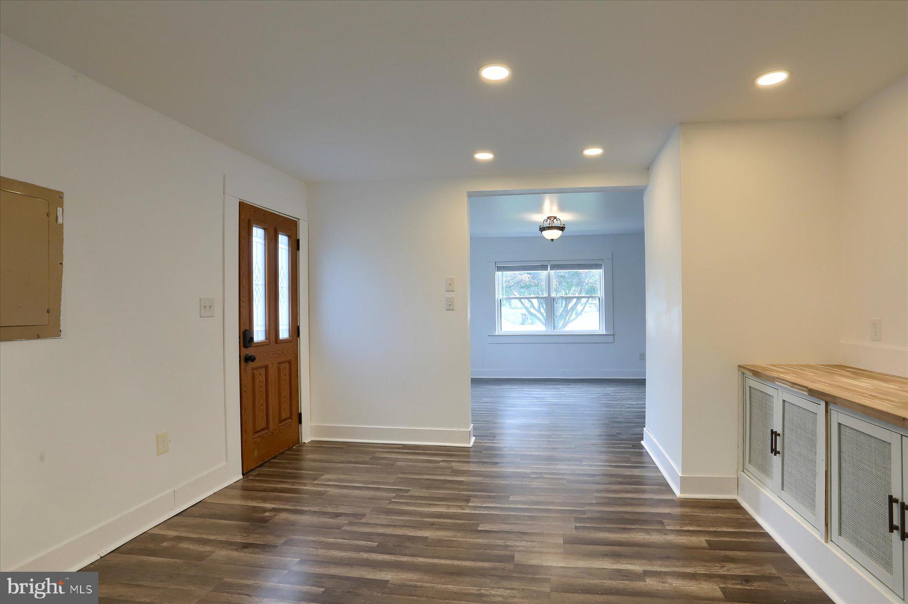 6107 NASSAU ROAD
