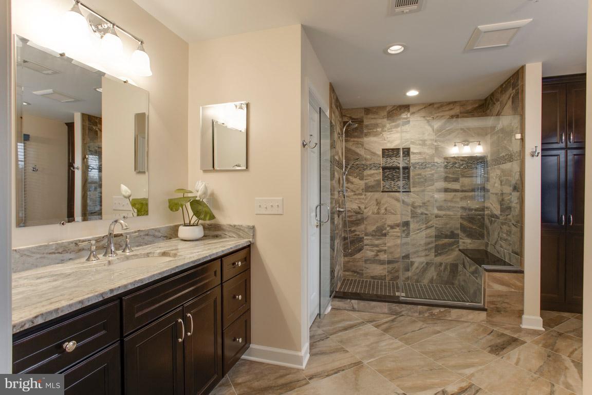 WOODMORE SOUTH - Residential