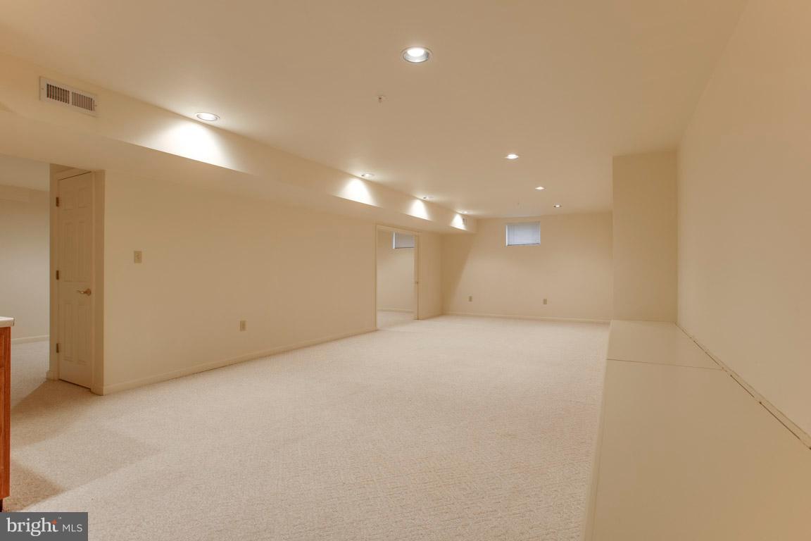 WOODMORE SOUTH - Residential