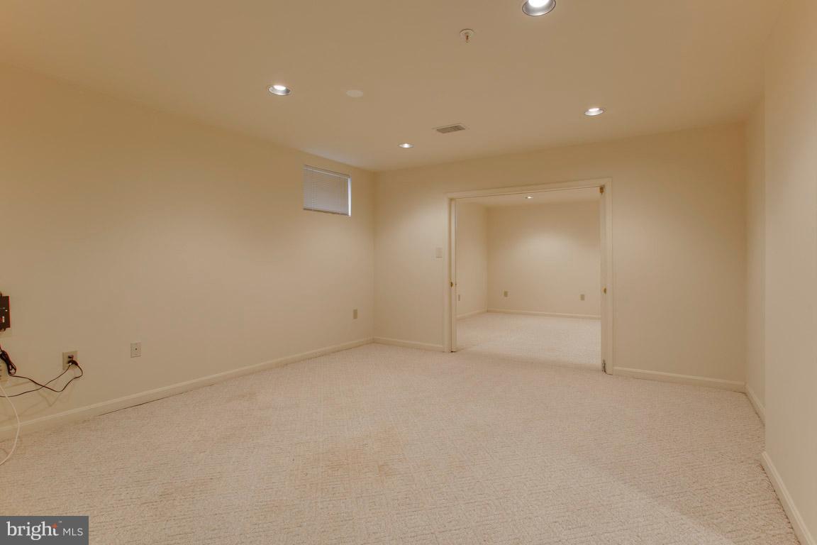 WOODMORE SOUTH - Residential