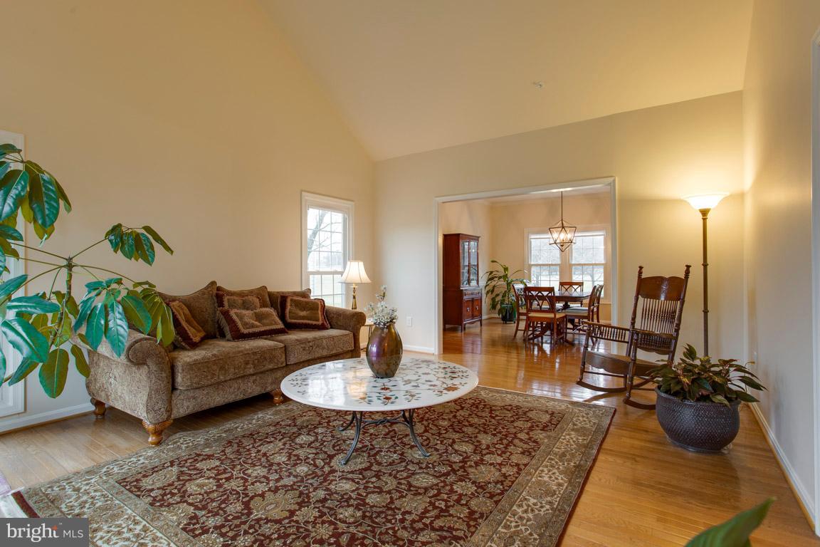 WOODMORE SOUTH - Residential