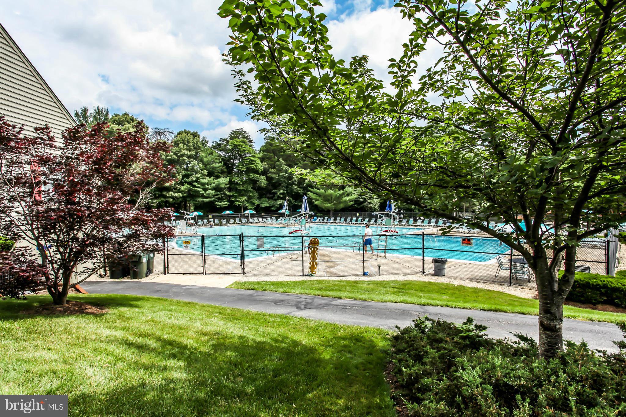 LAKE RIDGE - Residential