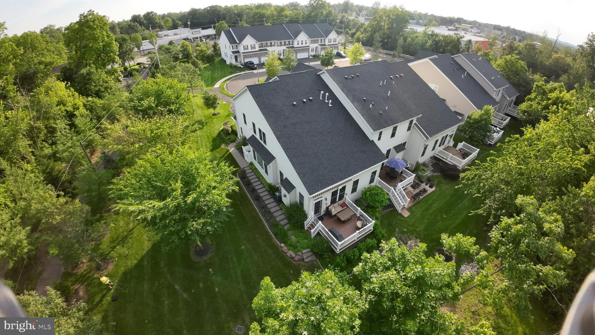 111 BRENTWOOD COURT