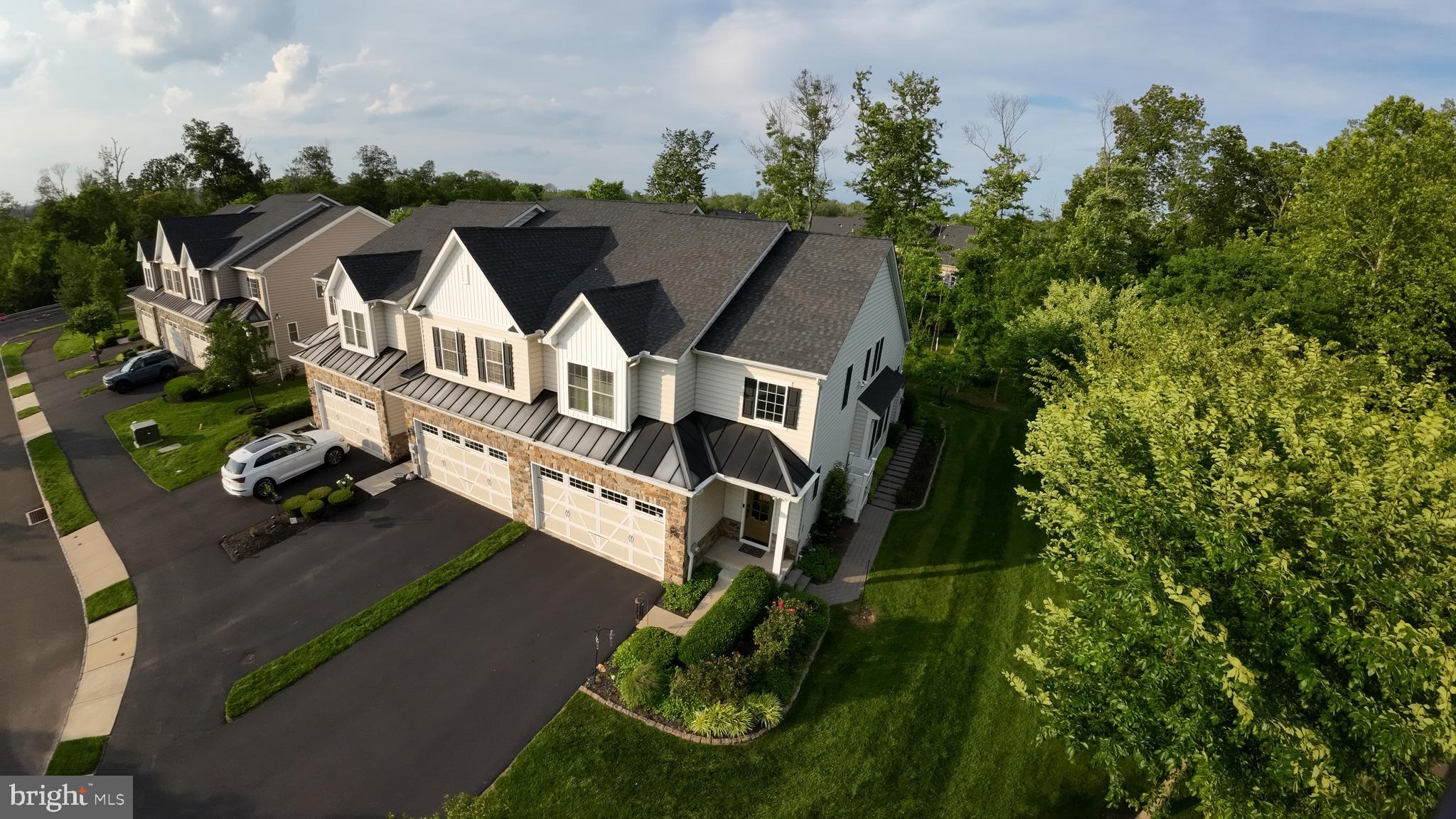 111 BRENTWOOD COURT