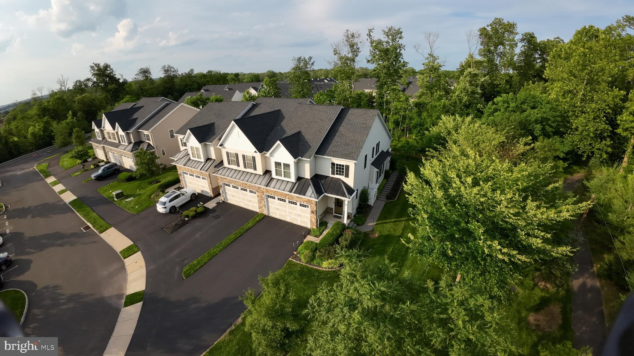 111 BRENTWOOD COURT