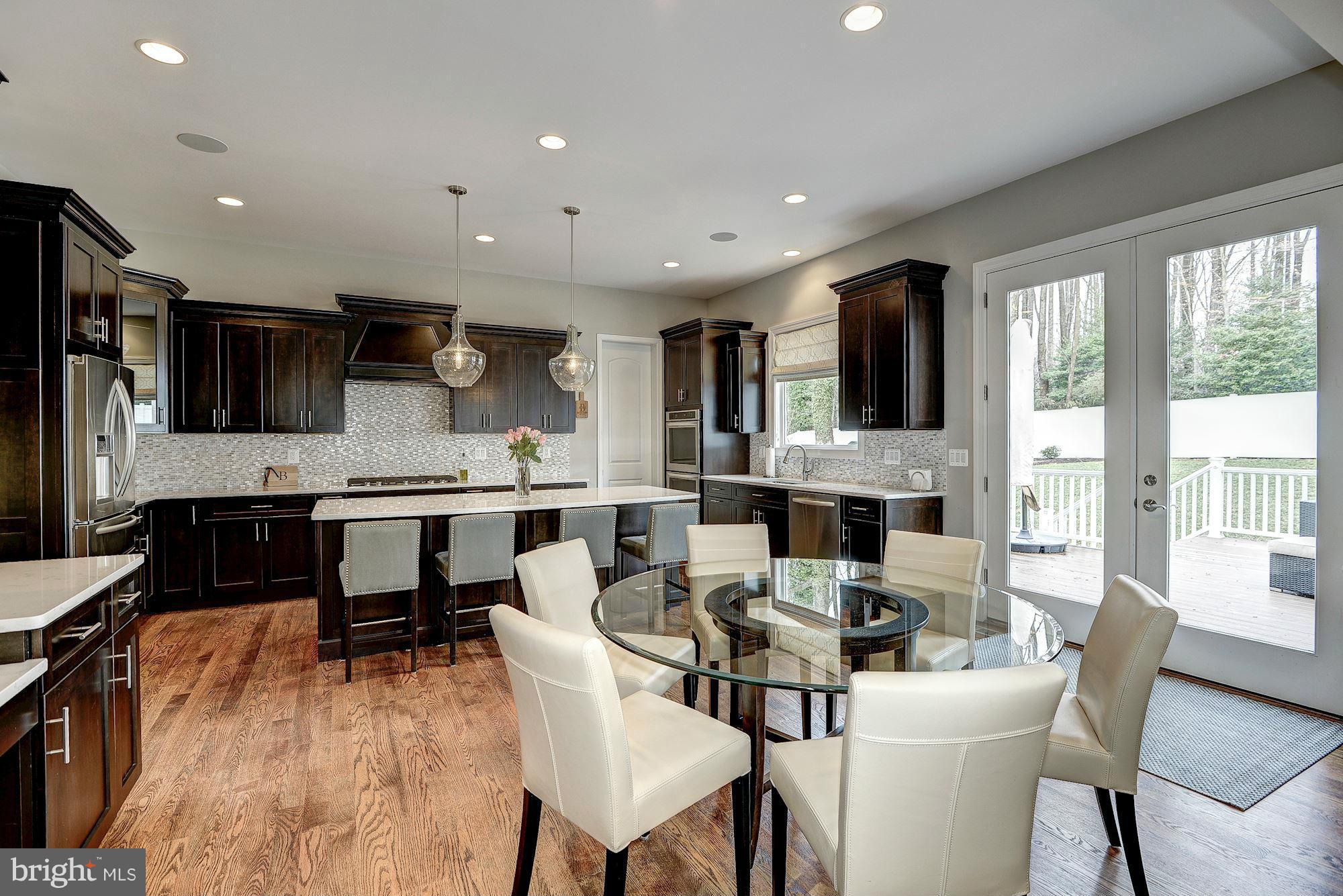 TOWN AND COUNTRY ESTATES - Residential