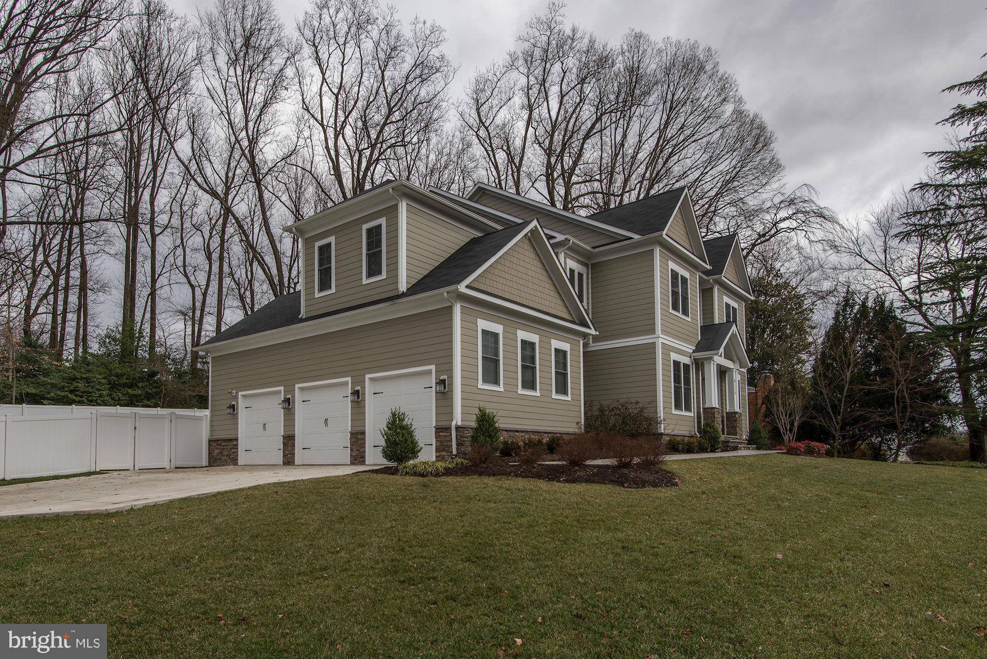 TOWN AND COUNTRY ESTATES - Residential