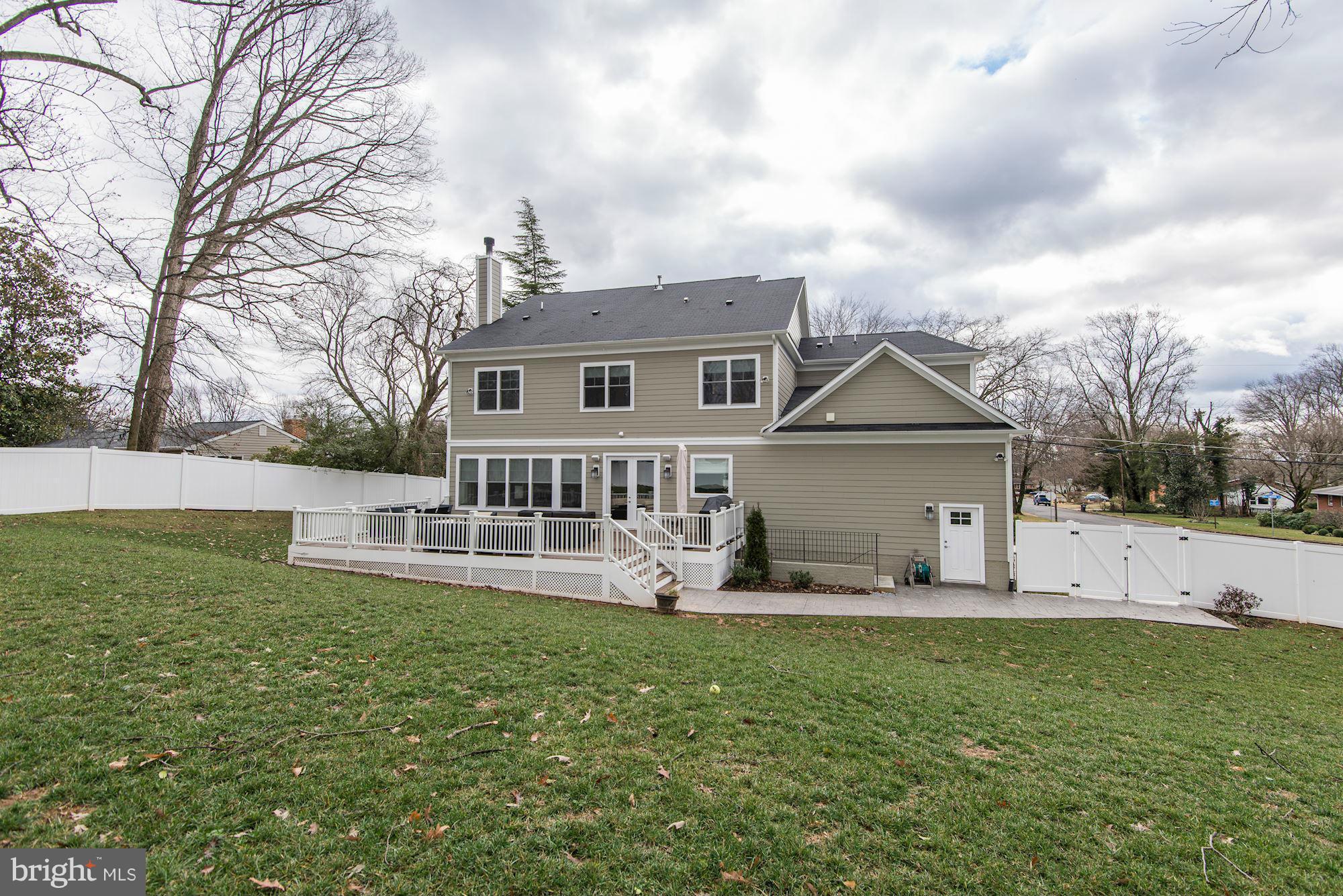 TOWN AND COUNTRY ESTATES - Residential