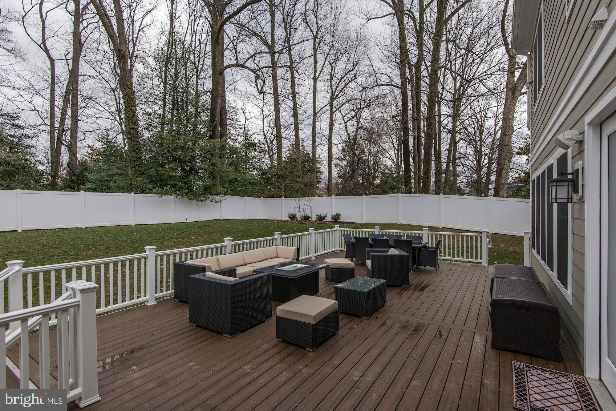 TOWN AND COUNTRY ESTATES - Residential