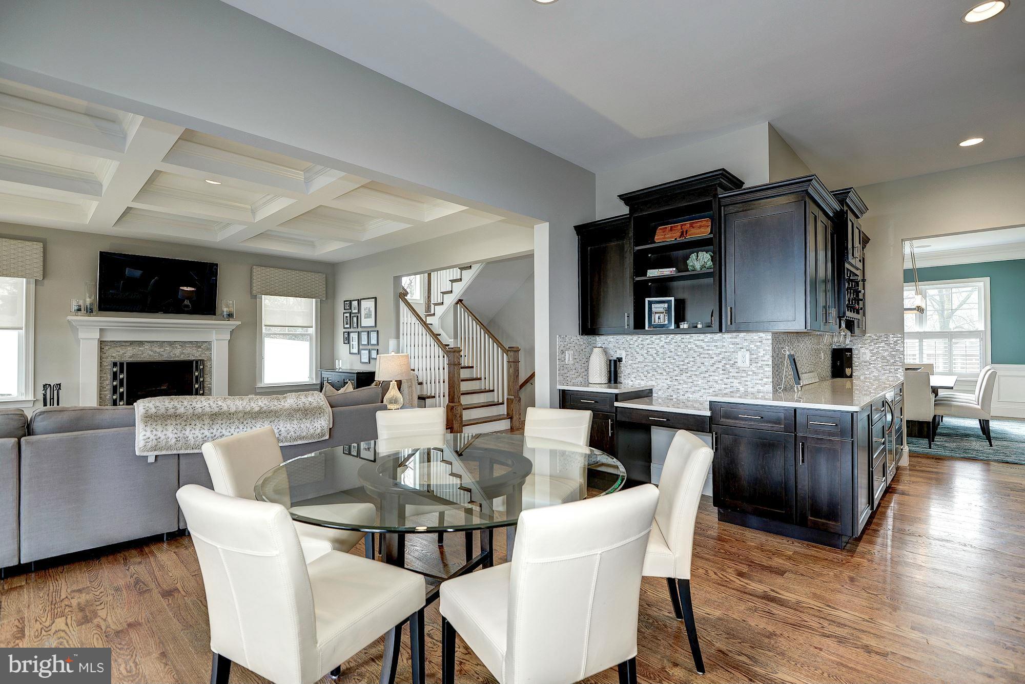 TOWN AND COUNTRY ESTATES - Residential