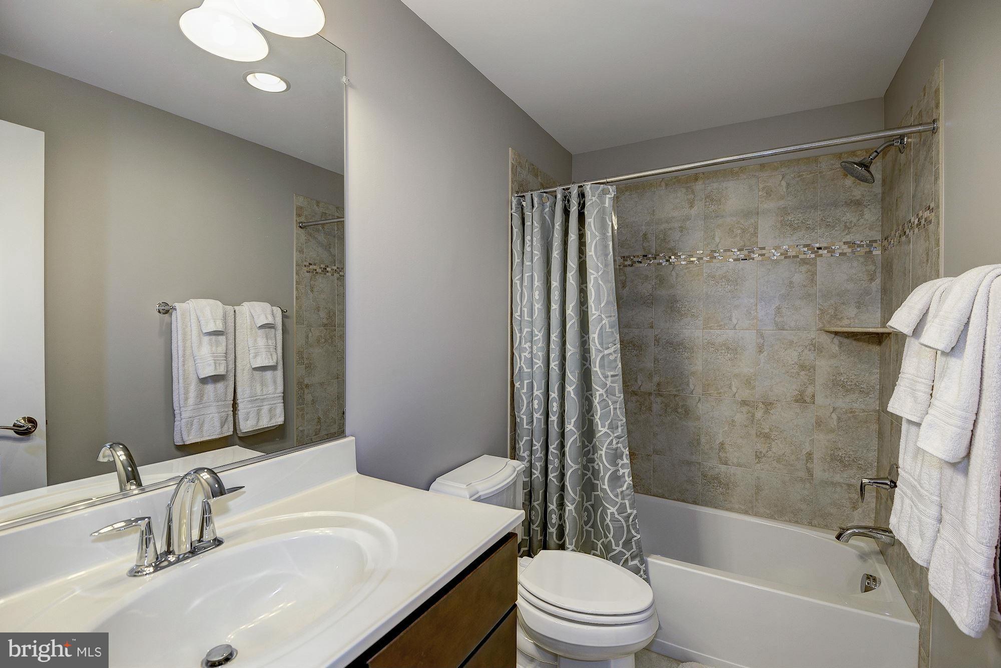 TOWN AND COUNTRY ESTATES - Residential