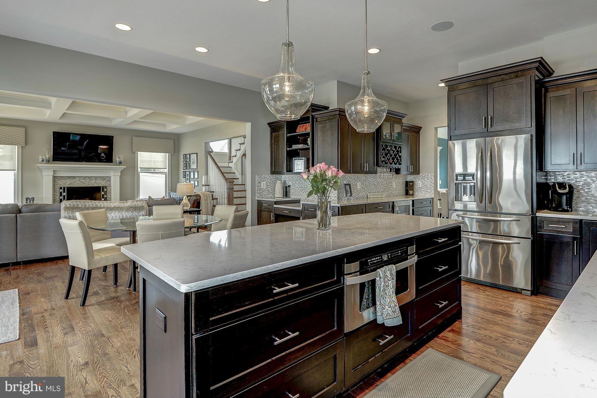 TOWN AND COUNTRY ESTATES - Residential