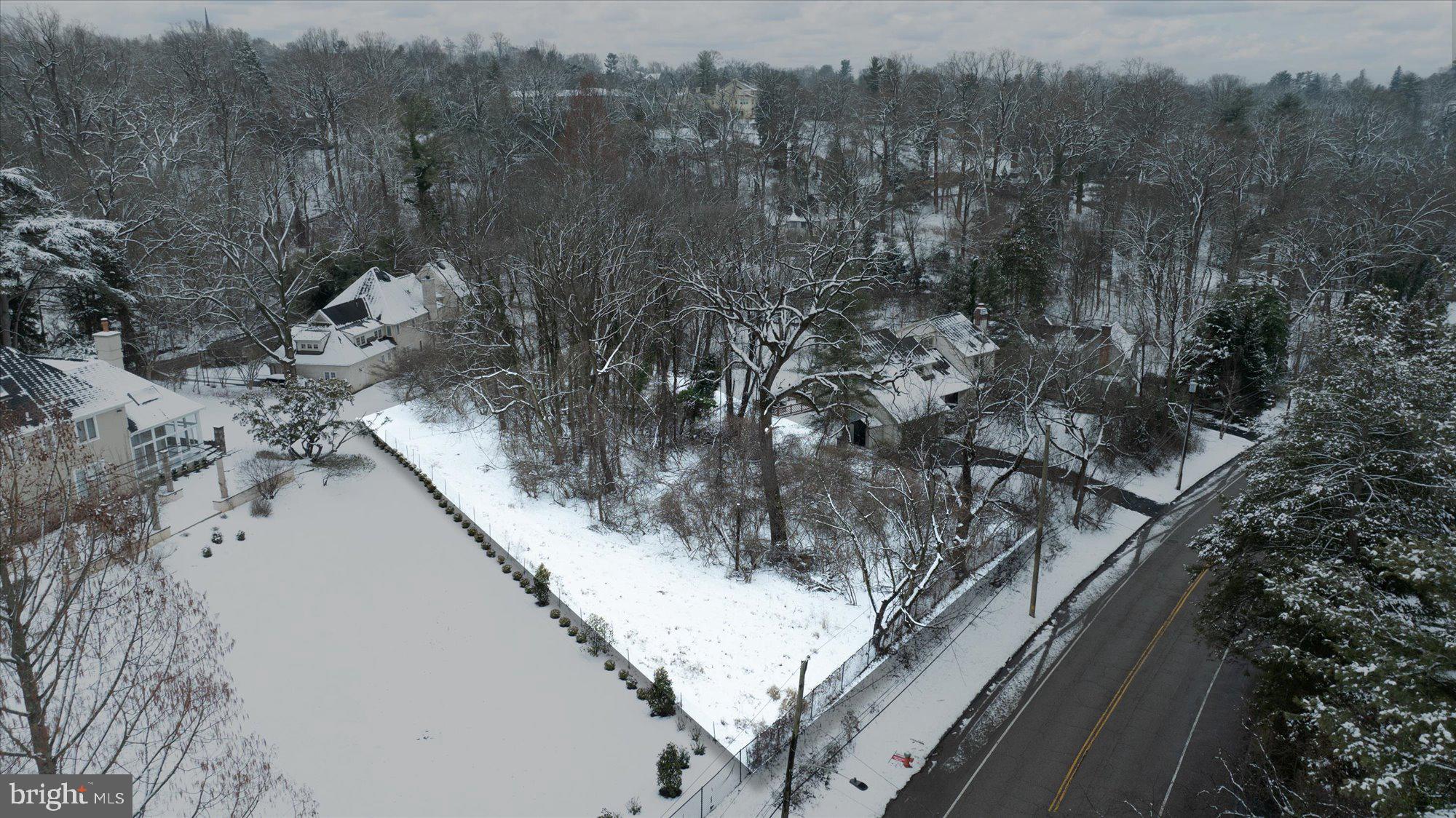 Chestnut Hill single lot, Garden District, Superior Location! Bring your Builder or use one of ours and Build you Dream Home! Graduated 10-year Tax abatement -New Construction.
Buyer is responsible for Due Diligence.