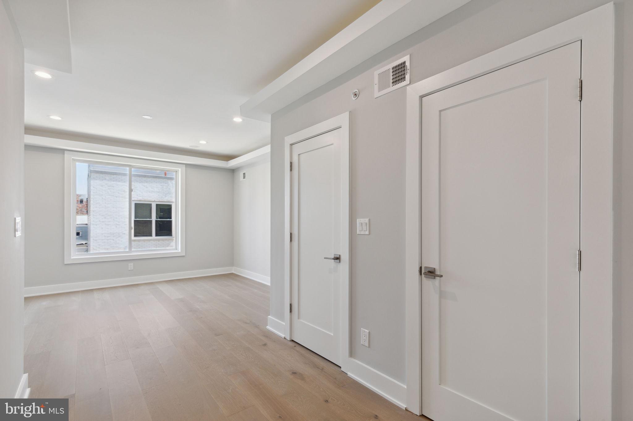 SOUTH KENSINGTON - Residential