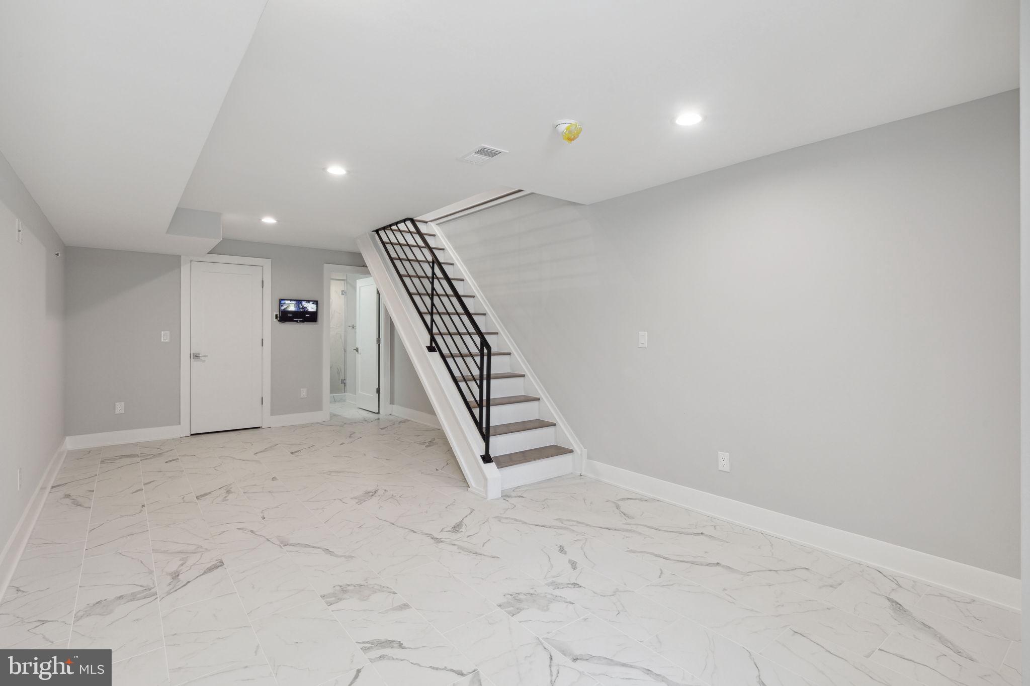 SOUTH KENSINGTON - Residential