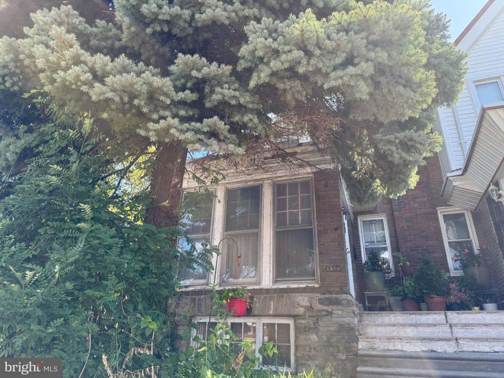 Photo of 6561 N 18th Street, PHILADELPHIA, PA 19126 (MLS # PAPH2672998)