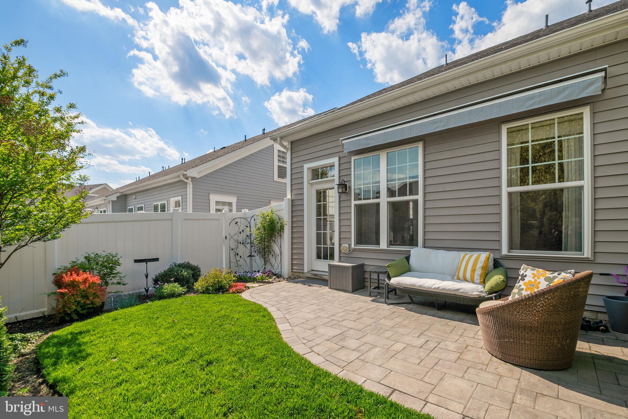 TWO RIVERS - Residential
