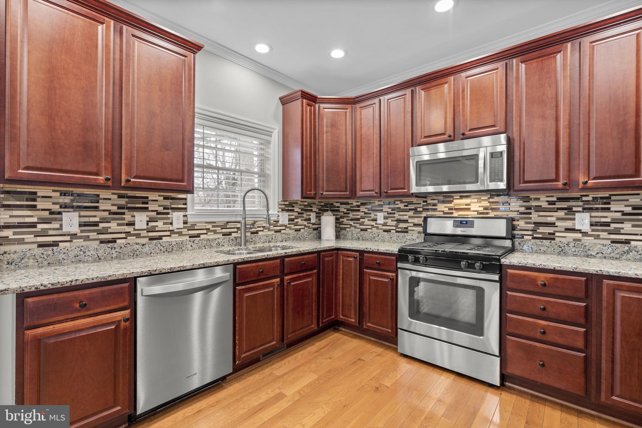 ROBINSON LANDING - Residential