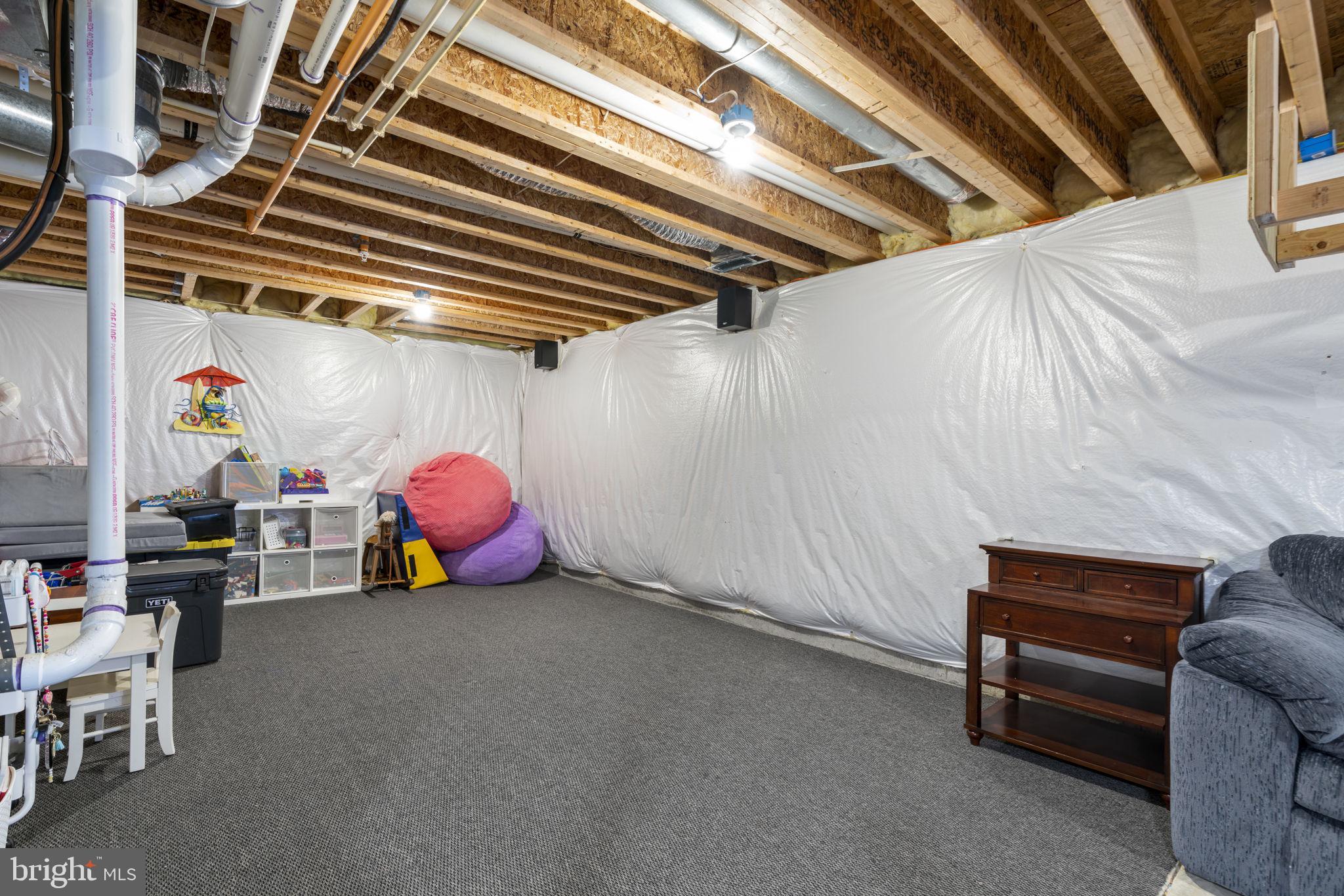 ROBINSON LANDING - Residential