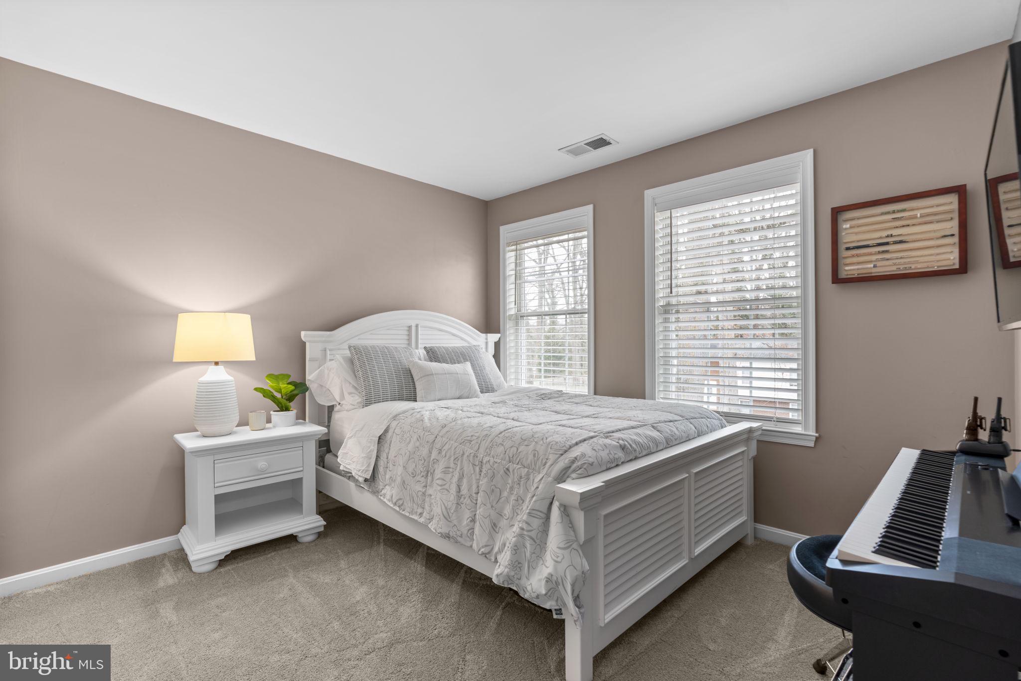 ROBINSON LANDING - Residential