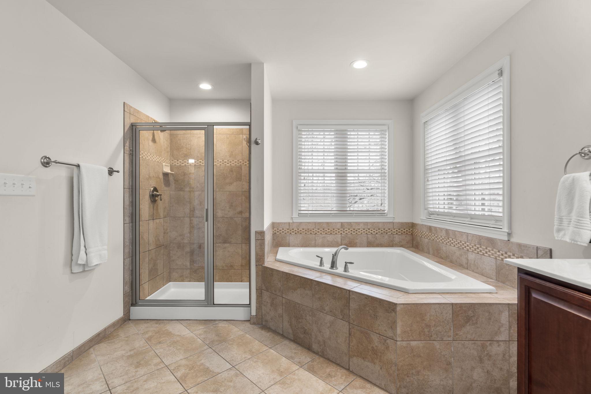 ROBINSON LANDING - Residential