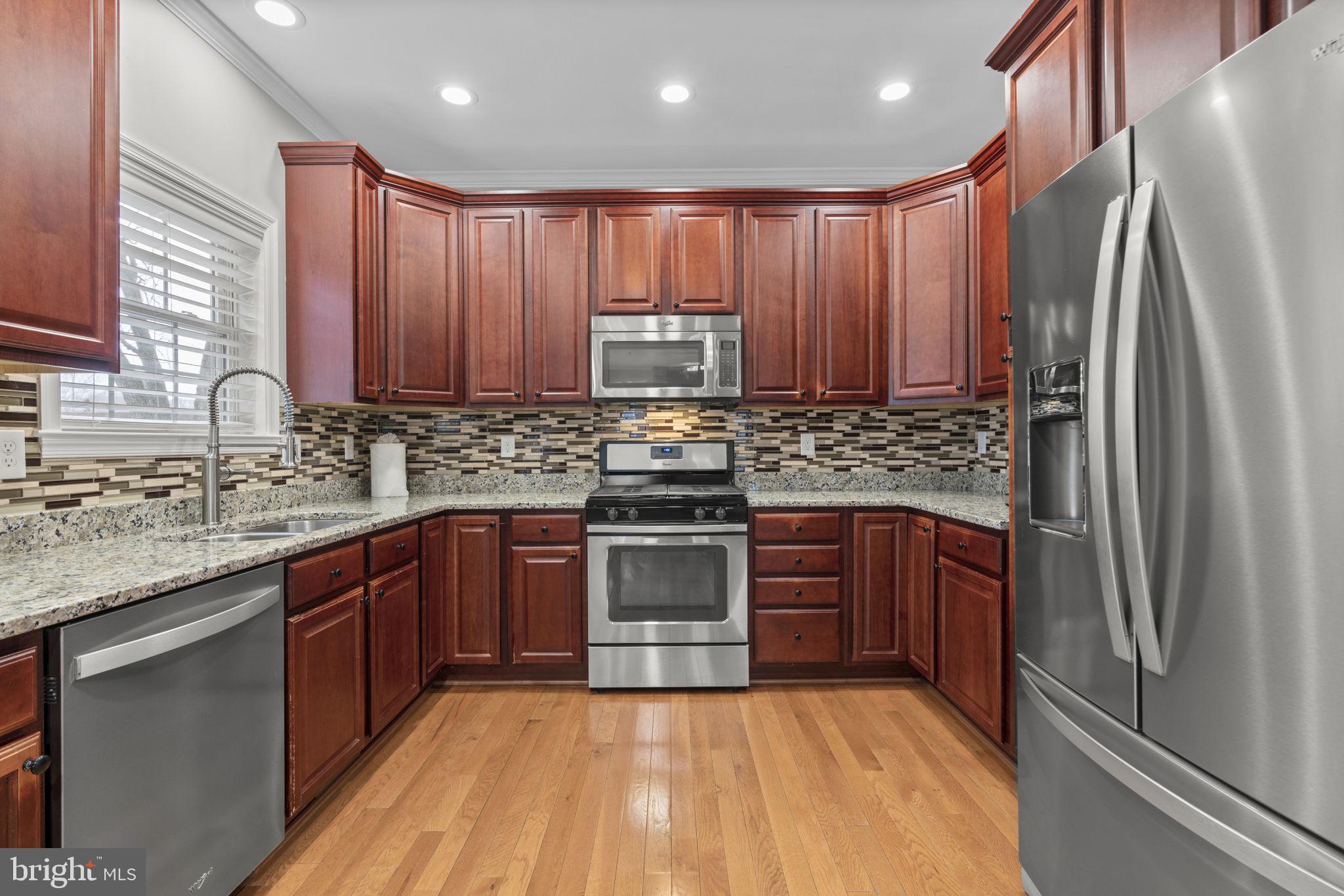 ROBINSON LANDING - Residential