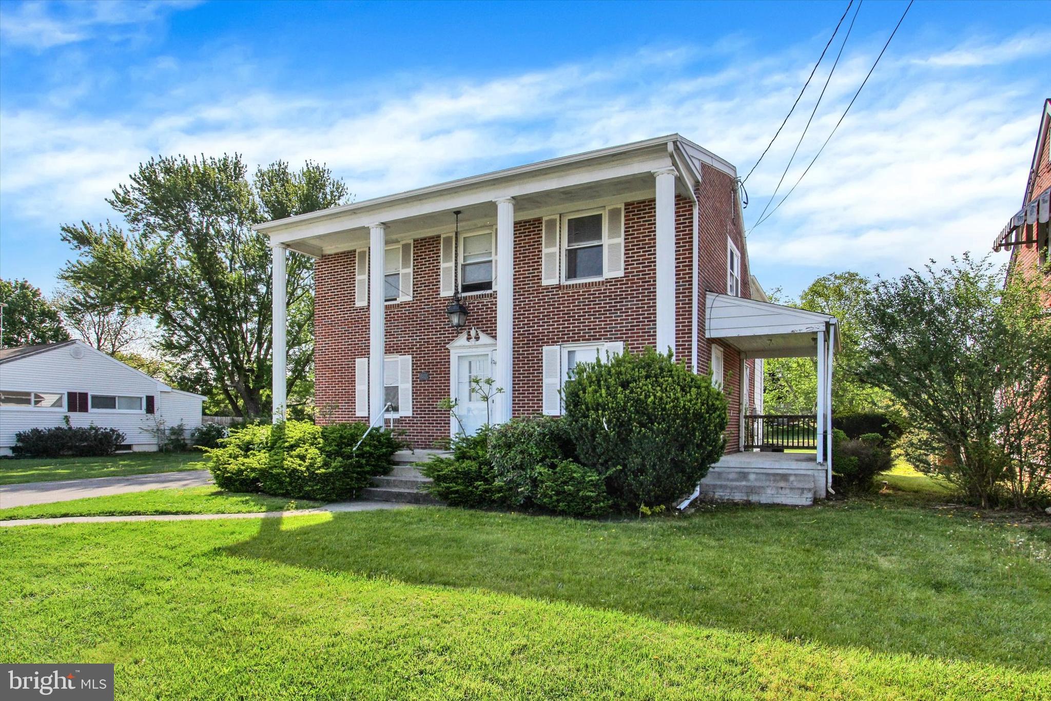 863 HANOVER PIKE