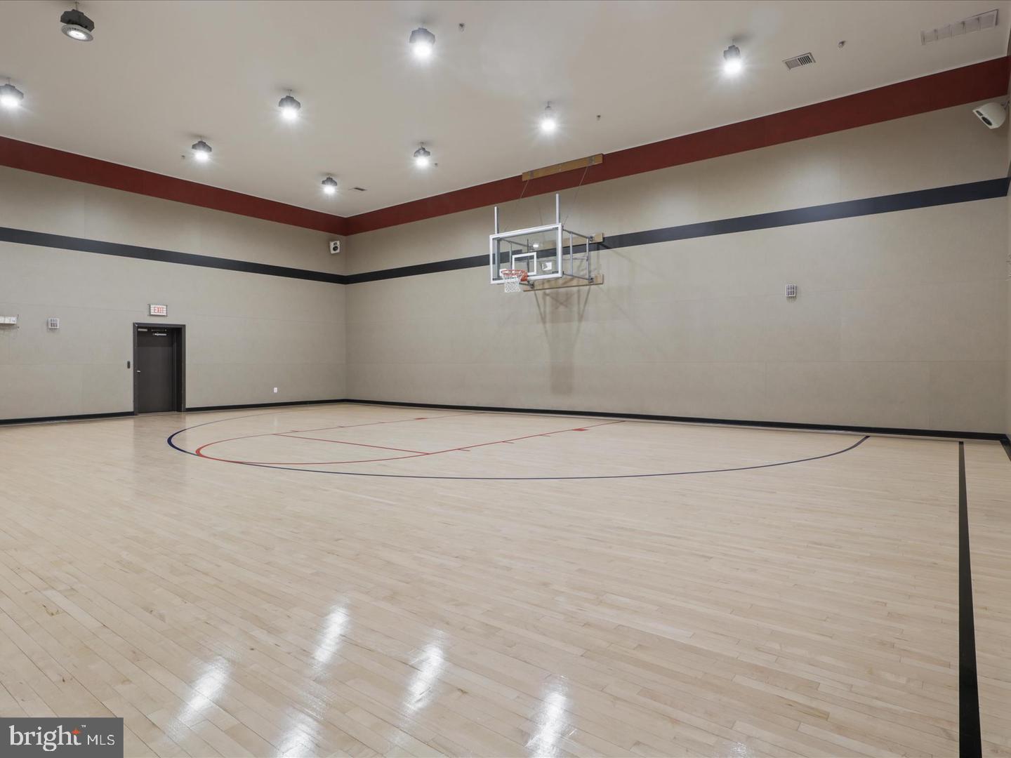 VIRGINIA CENTER - Residential