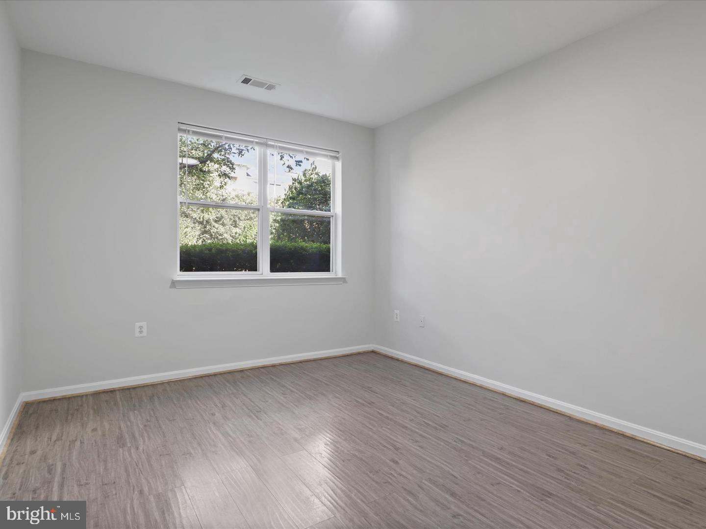 VIRGINIA CENTER - Residential