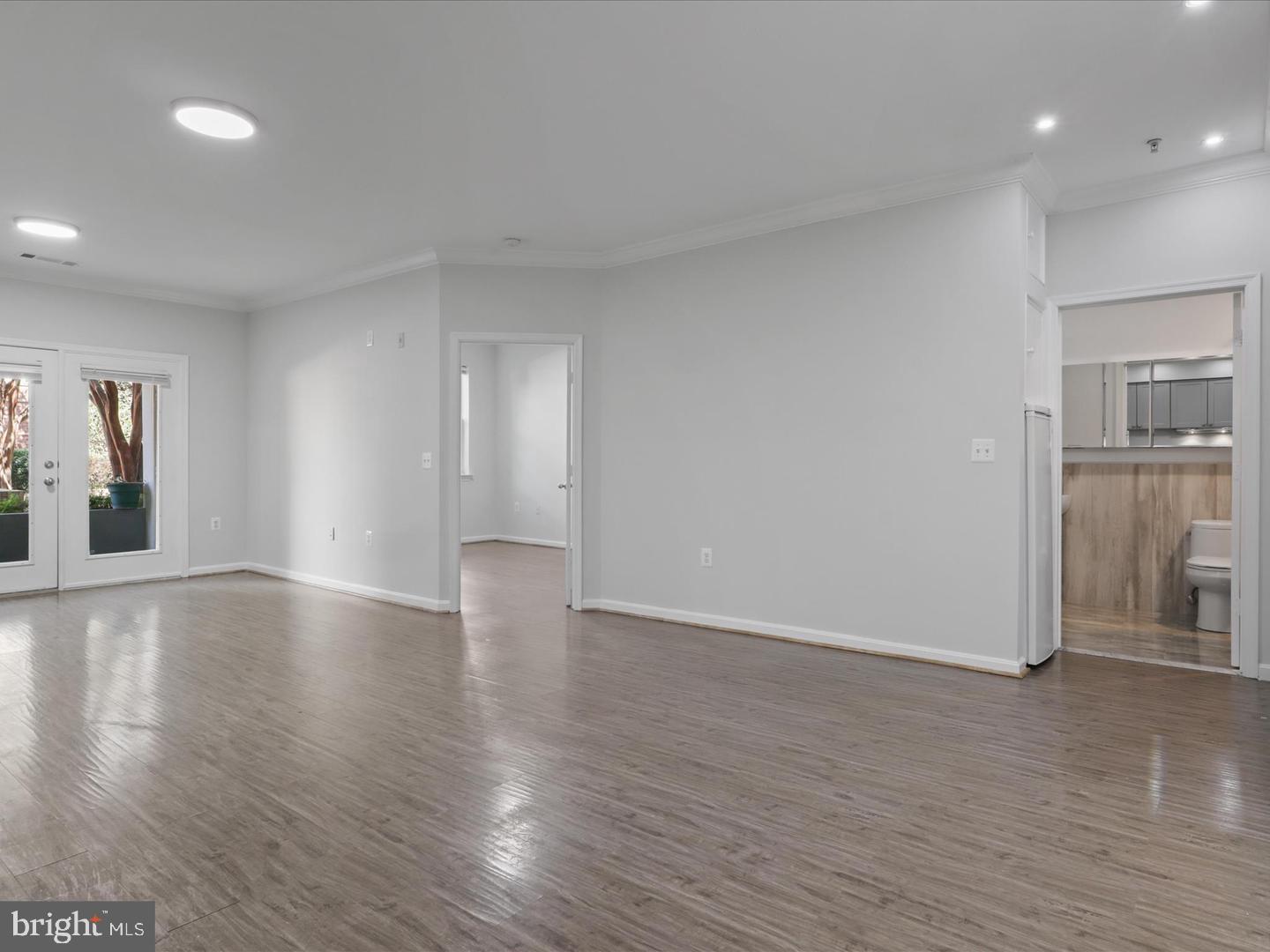 VIRGINIA CENTER - Residential