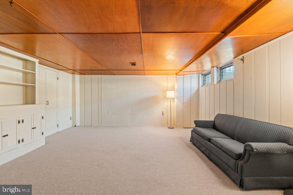 LOCH RAVEN VILLAGE - Residential