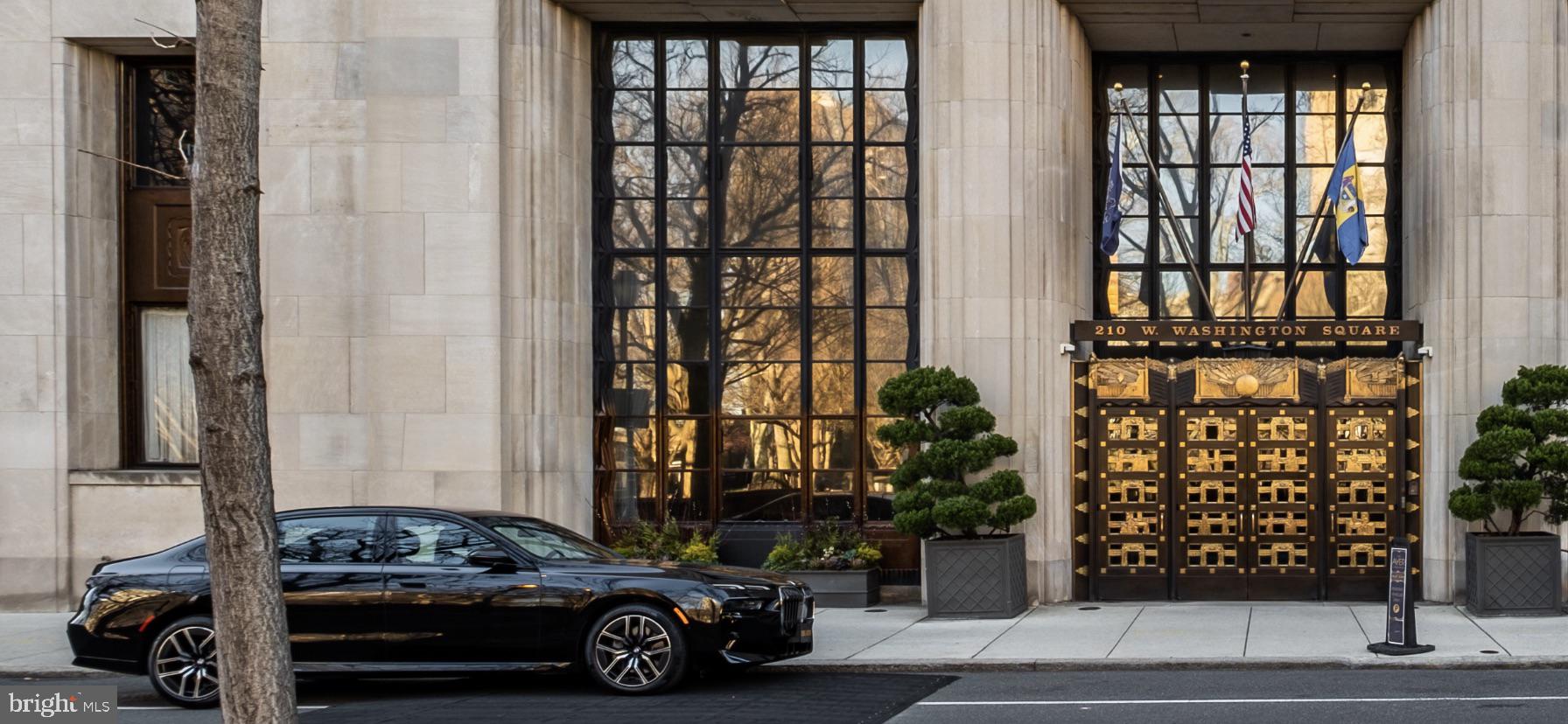 SOCIETY HILL - Residential