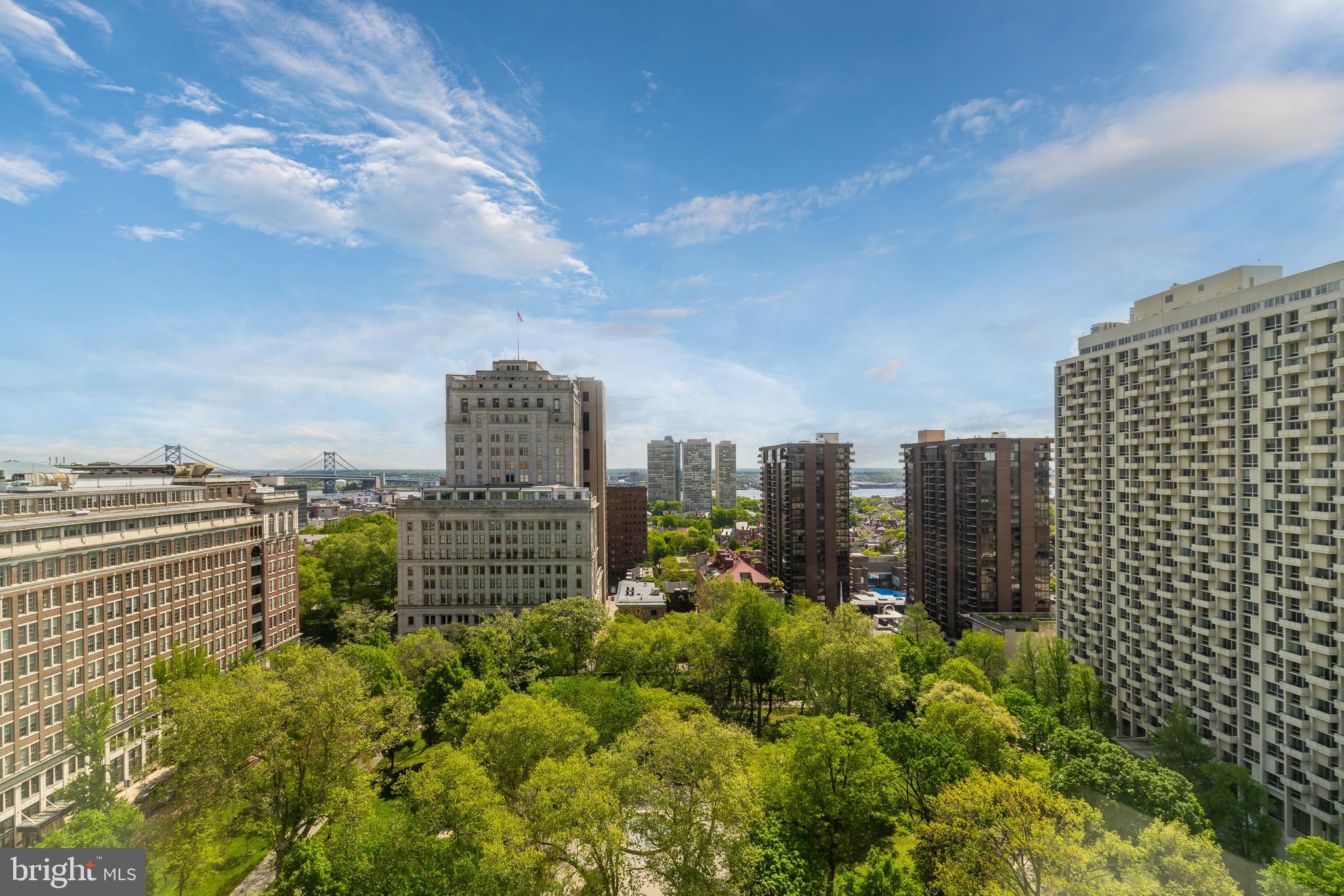 SOCIETY HILL - Residential