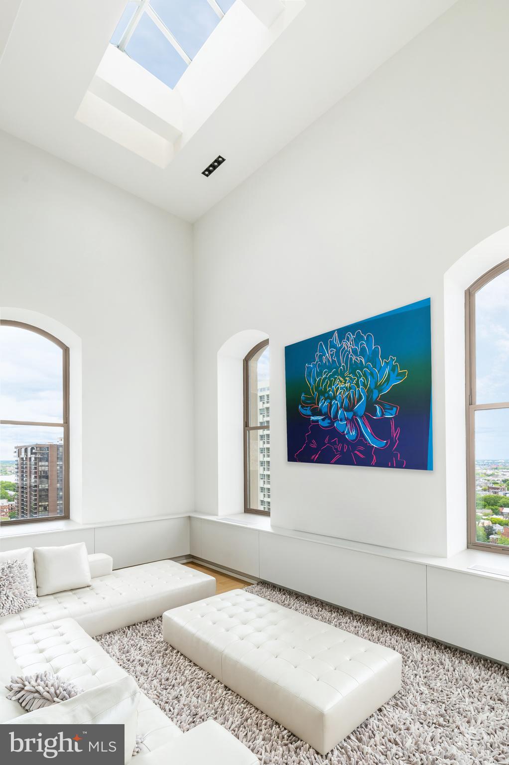 SOCIETY HILL - Residential