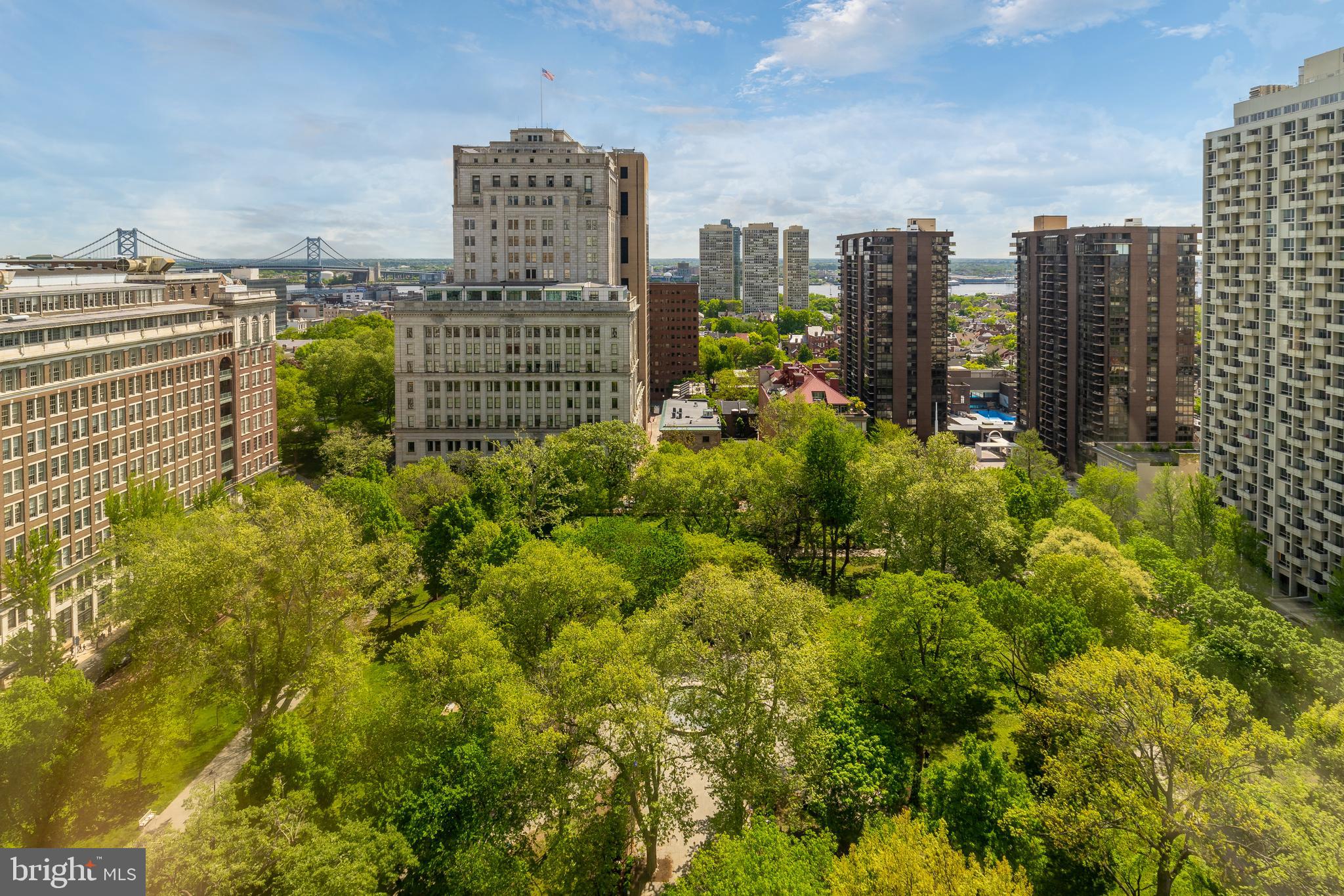 SOCIETY HILL - Residential