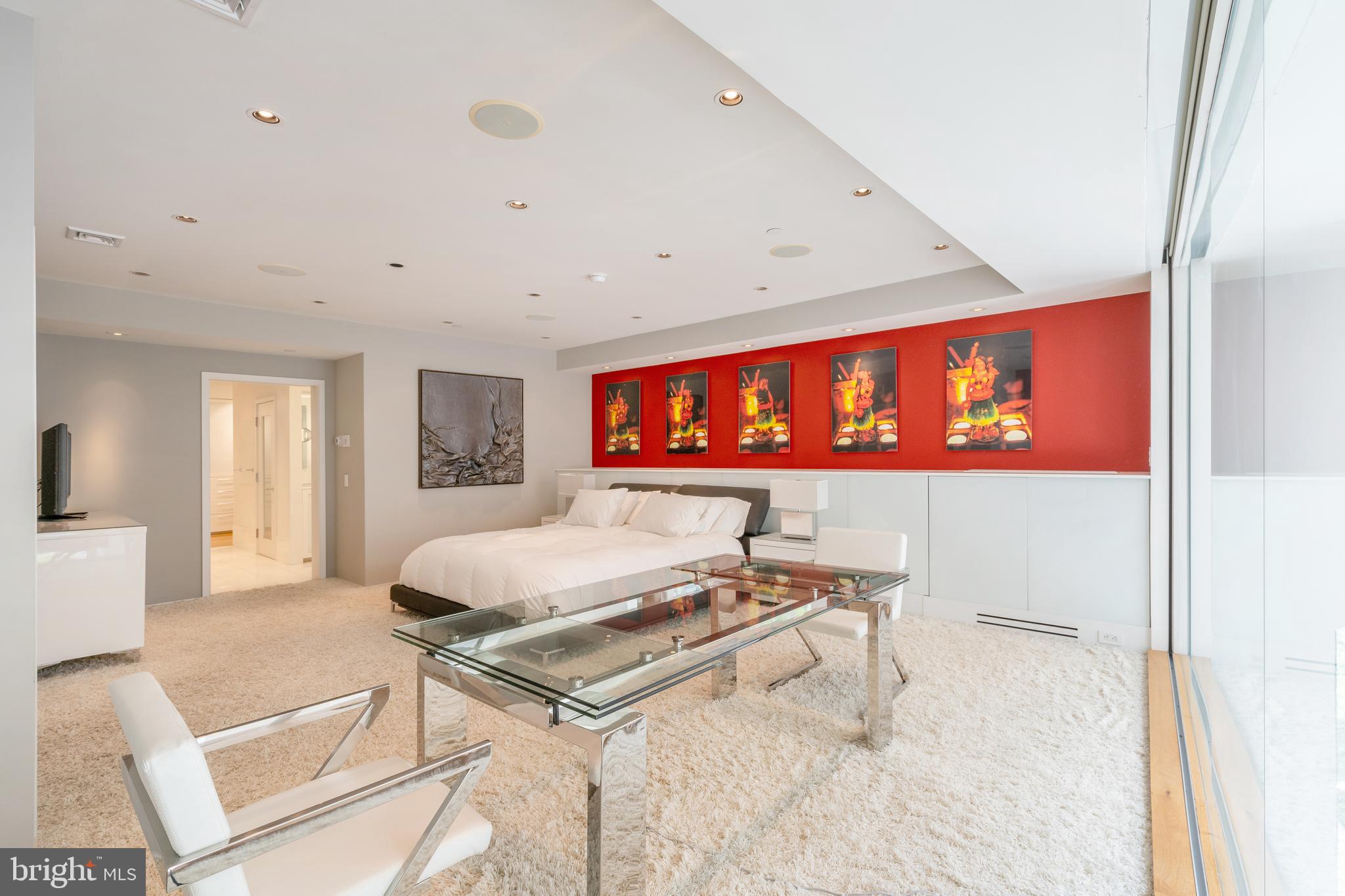 SOCIETY HILL - Residential